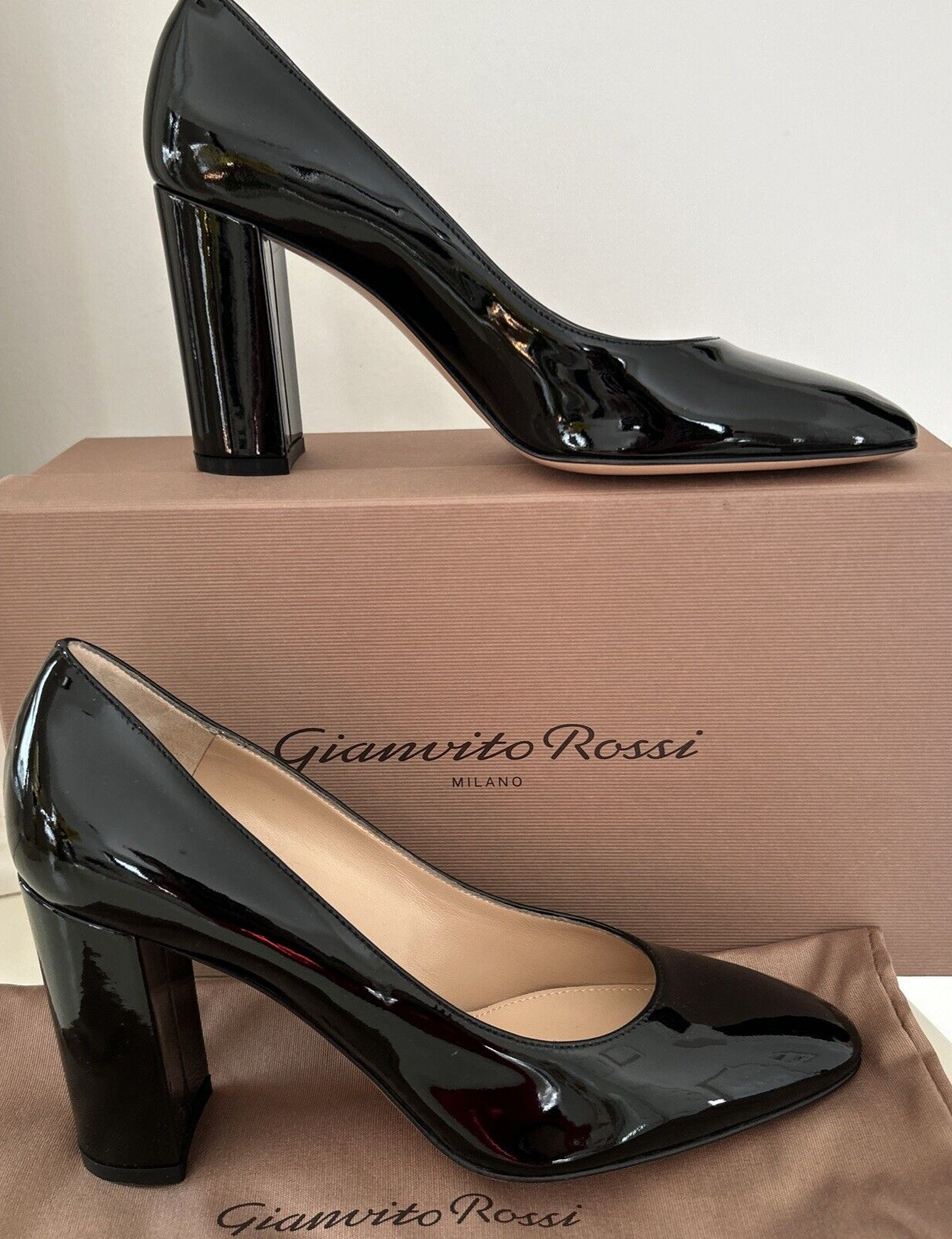 Gianvito Rossi Black patent Leather Block Heel Semi Round Toe Shoes Size 38