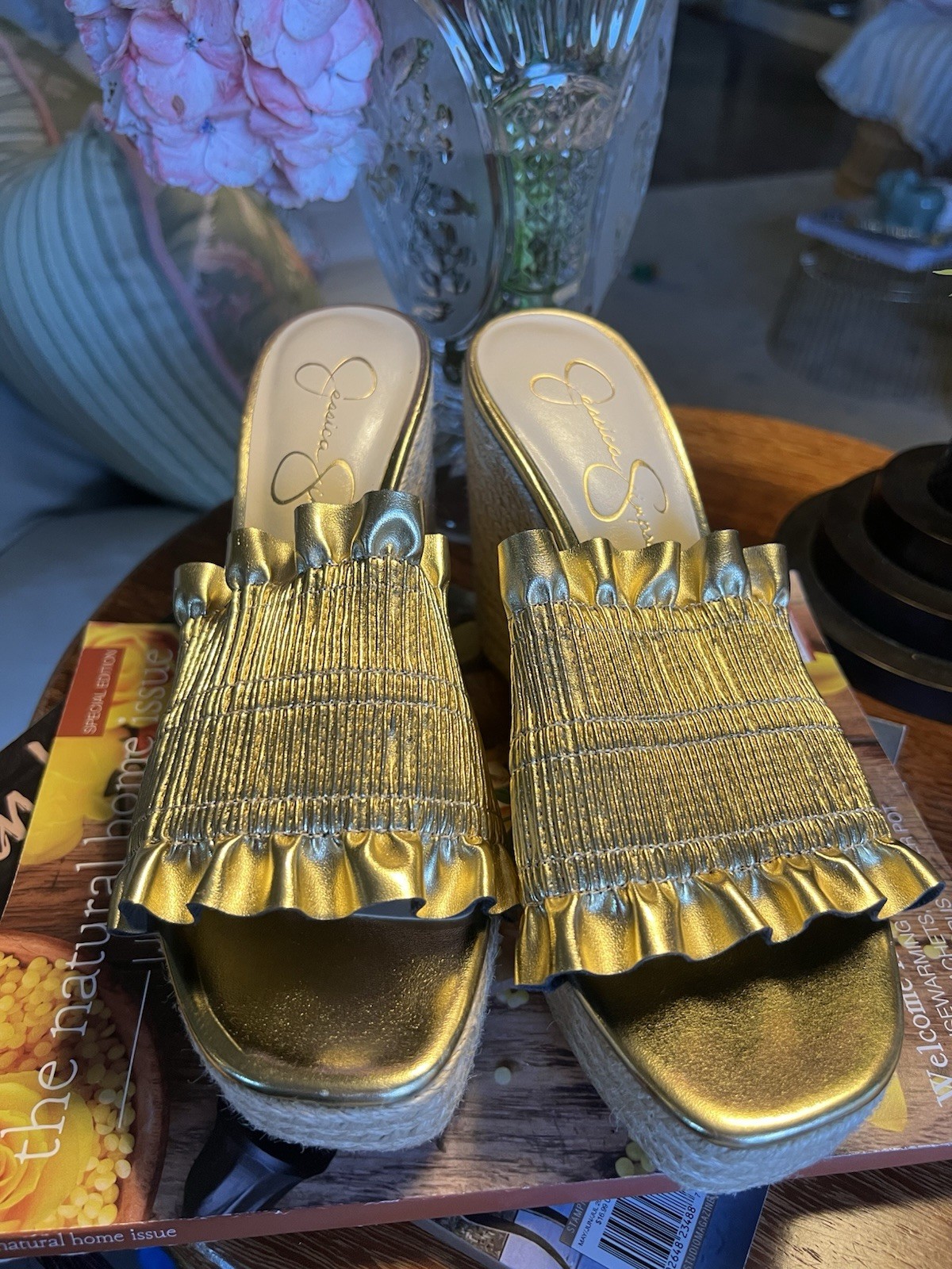Jessica Simpson Serilda Gold Ruffled Smocked Espadrille Wedge Sandals Sz 8.5M