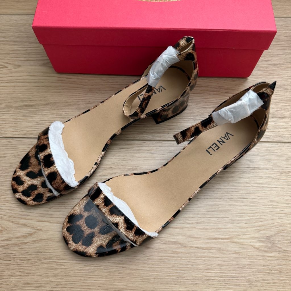 VANELi Hadaya Leopard Print Ankle Strap Block Heel Sandals Womens Size 11 M NEW