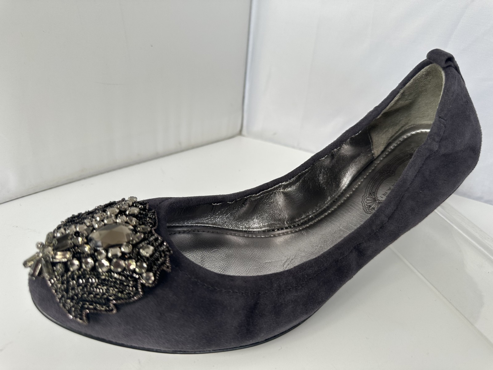 New Elie Tahari Women’s Shoes Size 37.5 Lucille Flat Jeweled Ballet Gray Suede