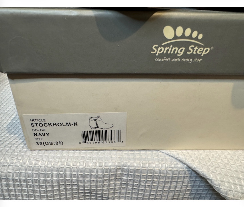 SPRING STEP Stockholm booties in navy blue leather W 39