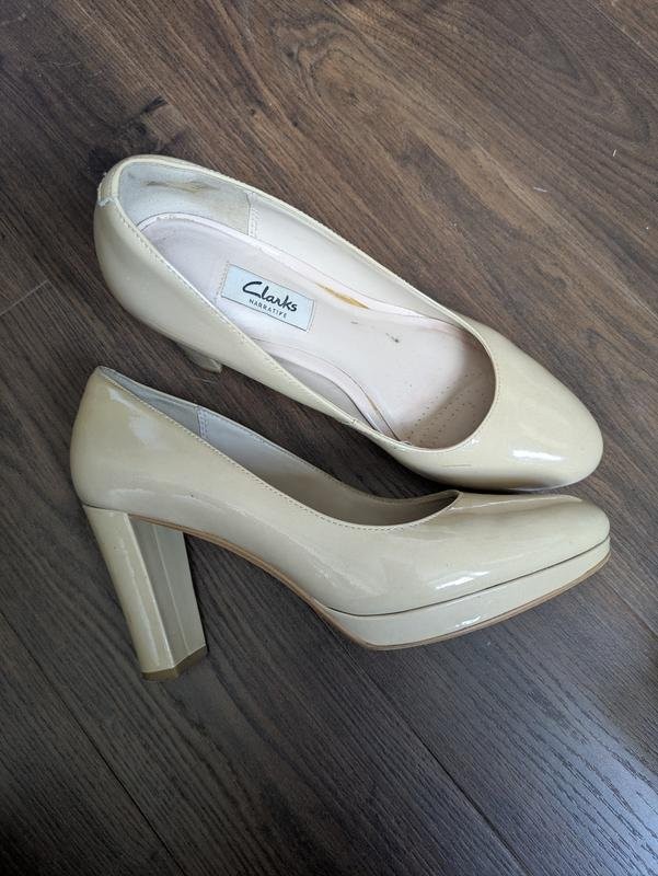women clarks heels beige patent leather 38 #1PDH