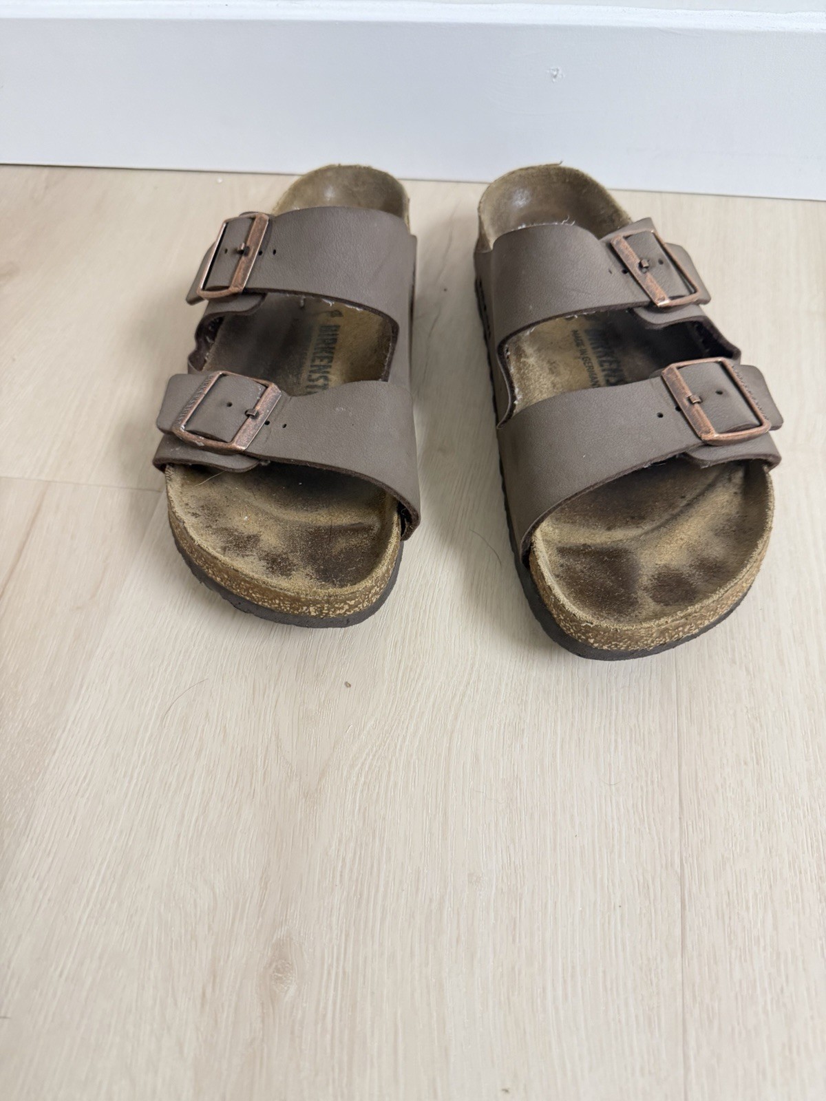 Birkenstock Women’s Arizona Brown Vegan Leather Slide Sandals size 10