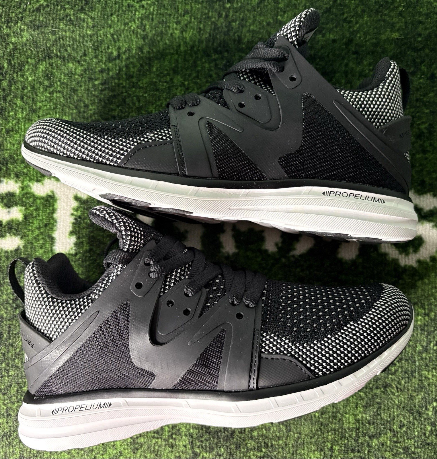 US Women’s 7 – APL Ascend “Black/White” New in Box, ALO Yoga, Running Shoes
