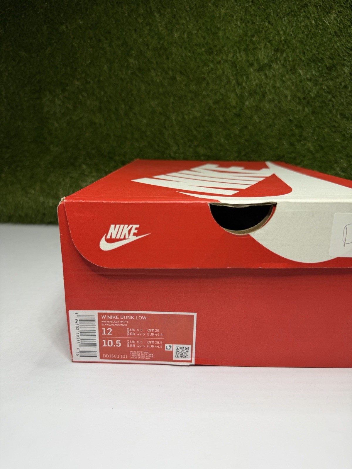 Nike Dunk Low Black White Panda Size 12 Womens (10.5 Mens) Sneakers DD1503-101