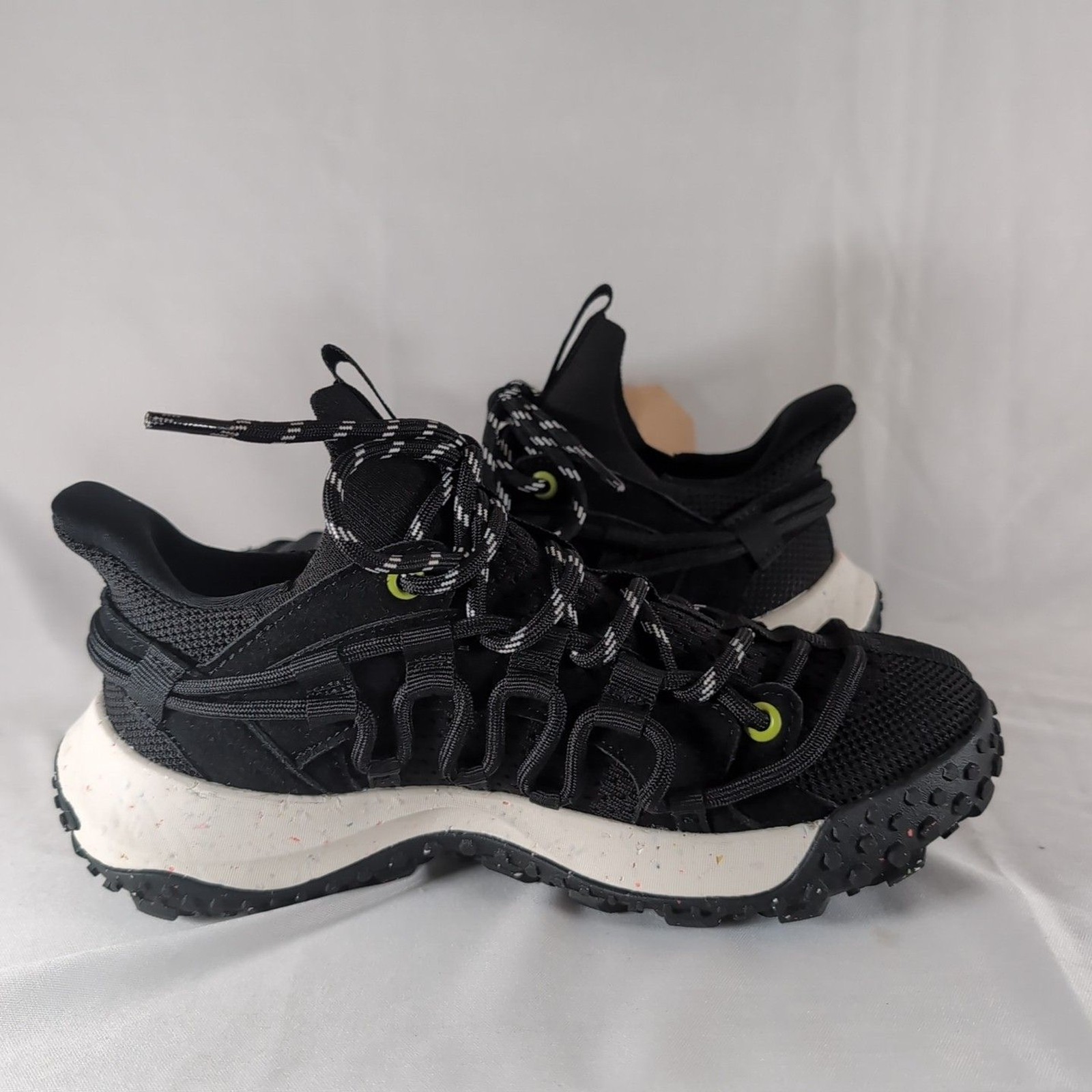 Holo ZEUS Low Top Hiking Trail Sneaker Women 6.5 Black White Sock Knit Athletic