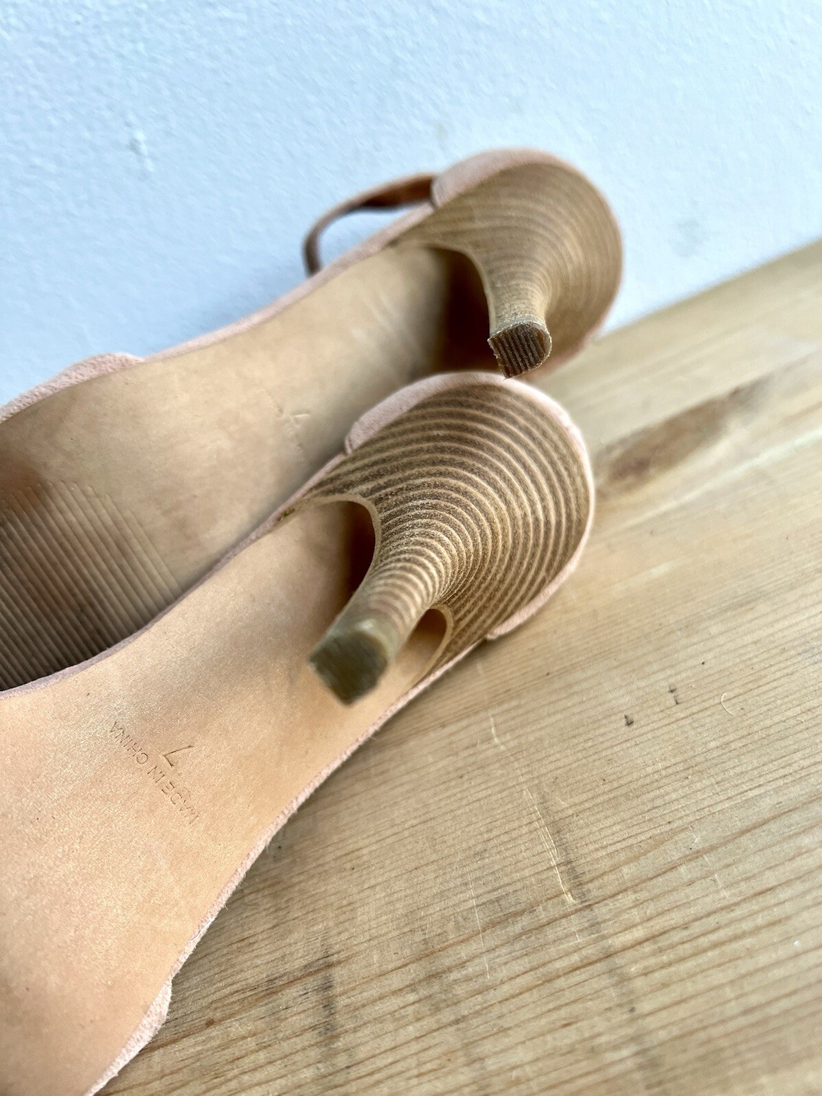 Madewell pink blush nude suede leather pointed toe heels ankle strap pumps sz 7