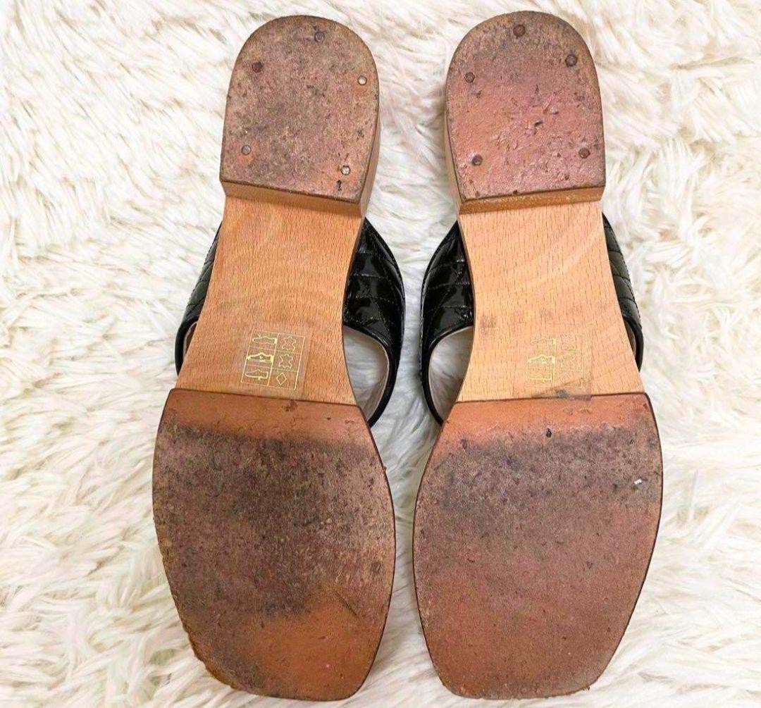 CHANEL Quilted Thong Sandals Size 36 23.5cm Black Wood Sole