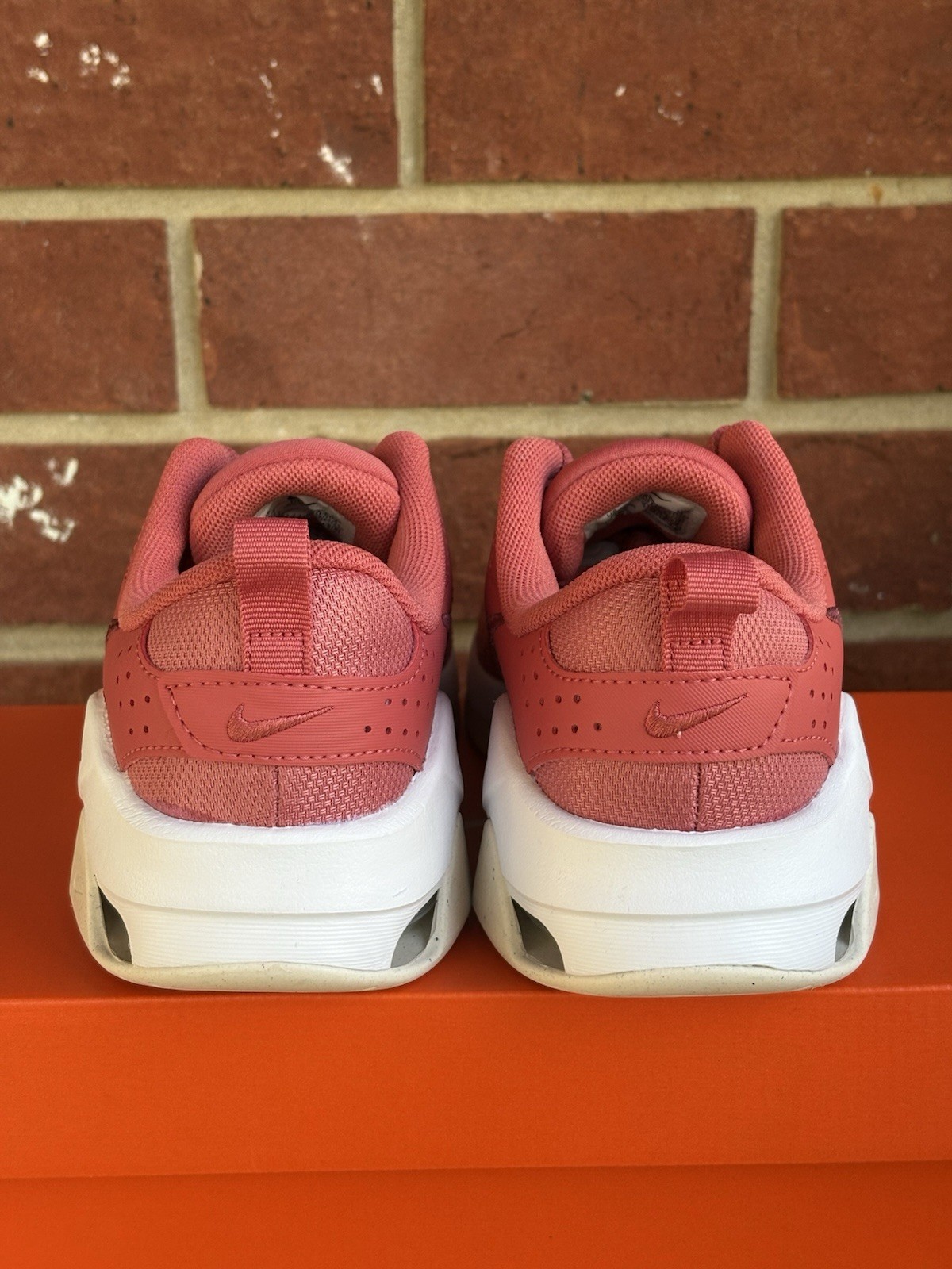 New Nike Zoom Bella Adobe Red White Size 8.5 Womens Sneakers NIB Shoe
