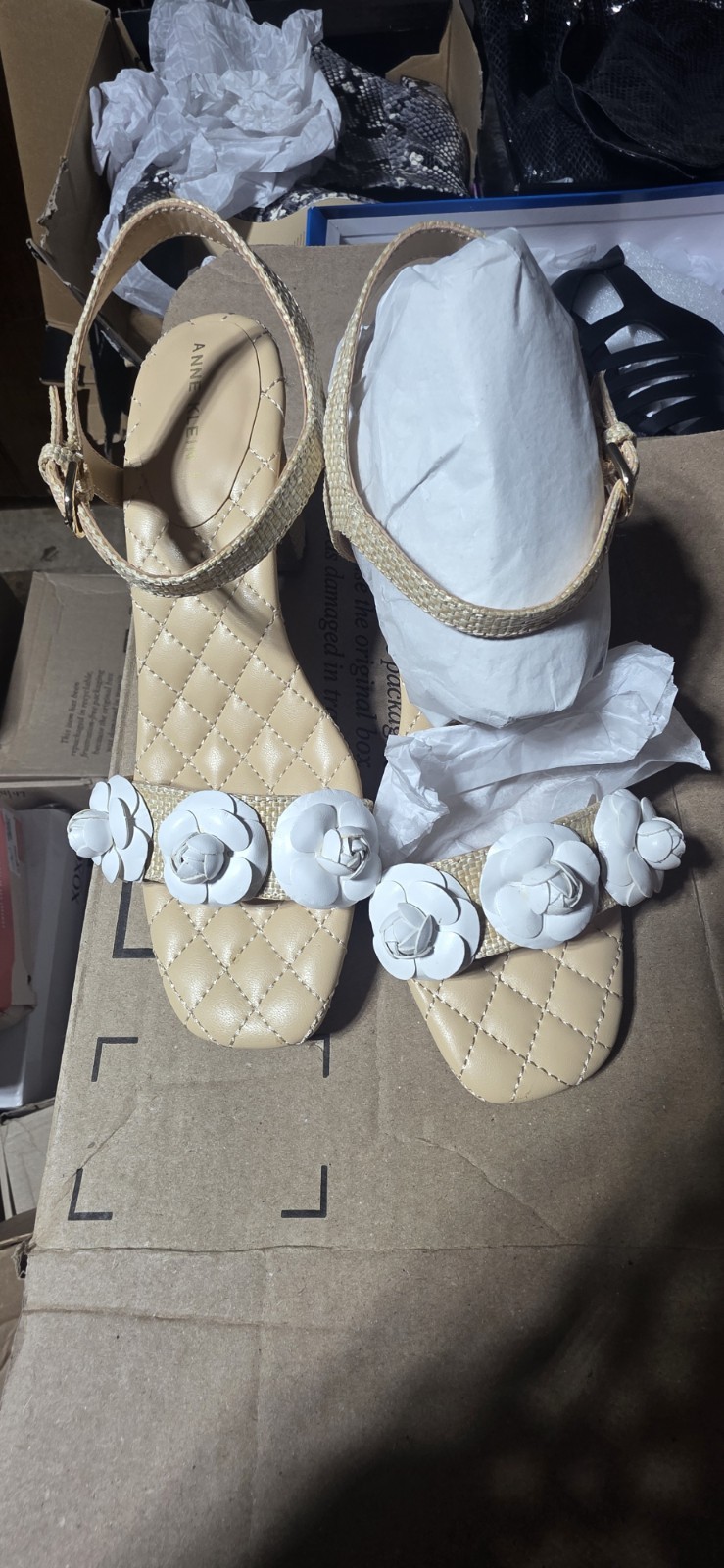 Anne Klein Yardley iFlex Sz 8 Tan Woven Block Heel Sandals White Flower Straps