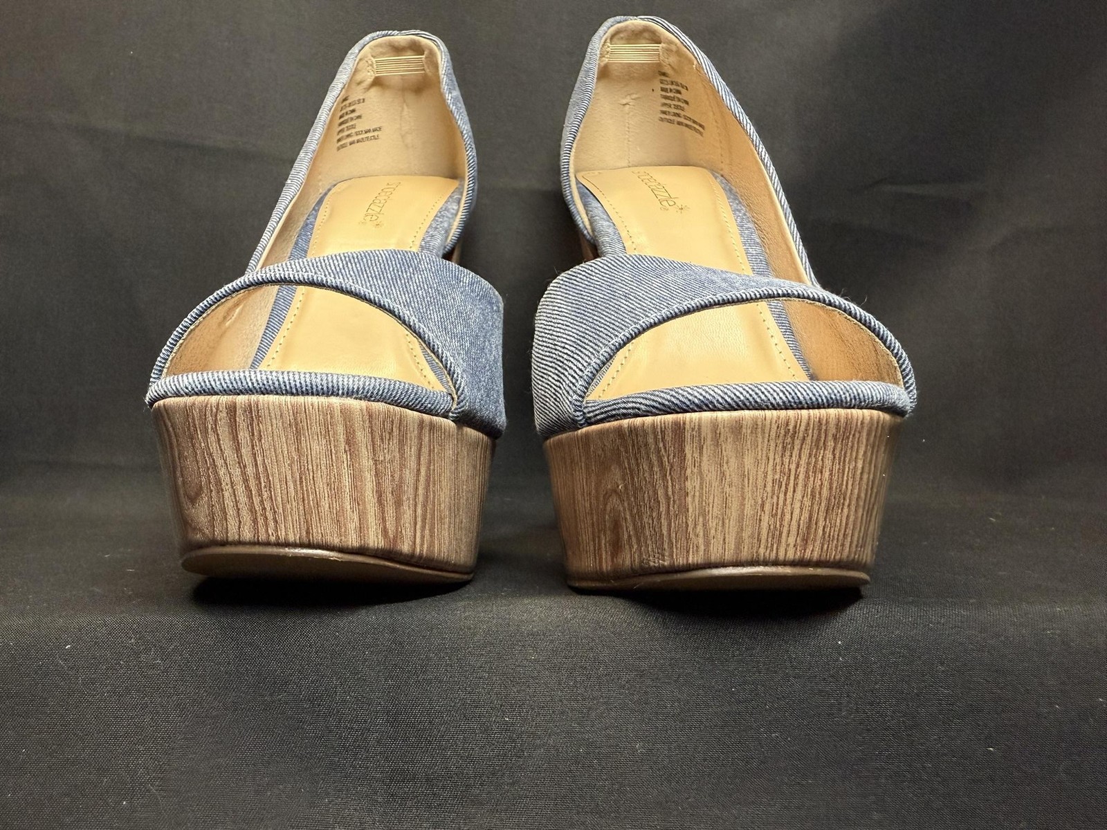 ShoeDazzle Charli Shoes Womens Size 7.5 Platform Heels Pumps Recycled Chambray