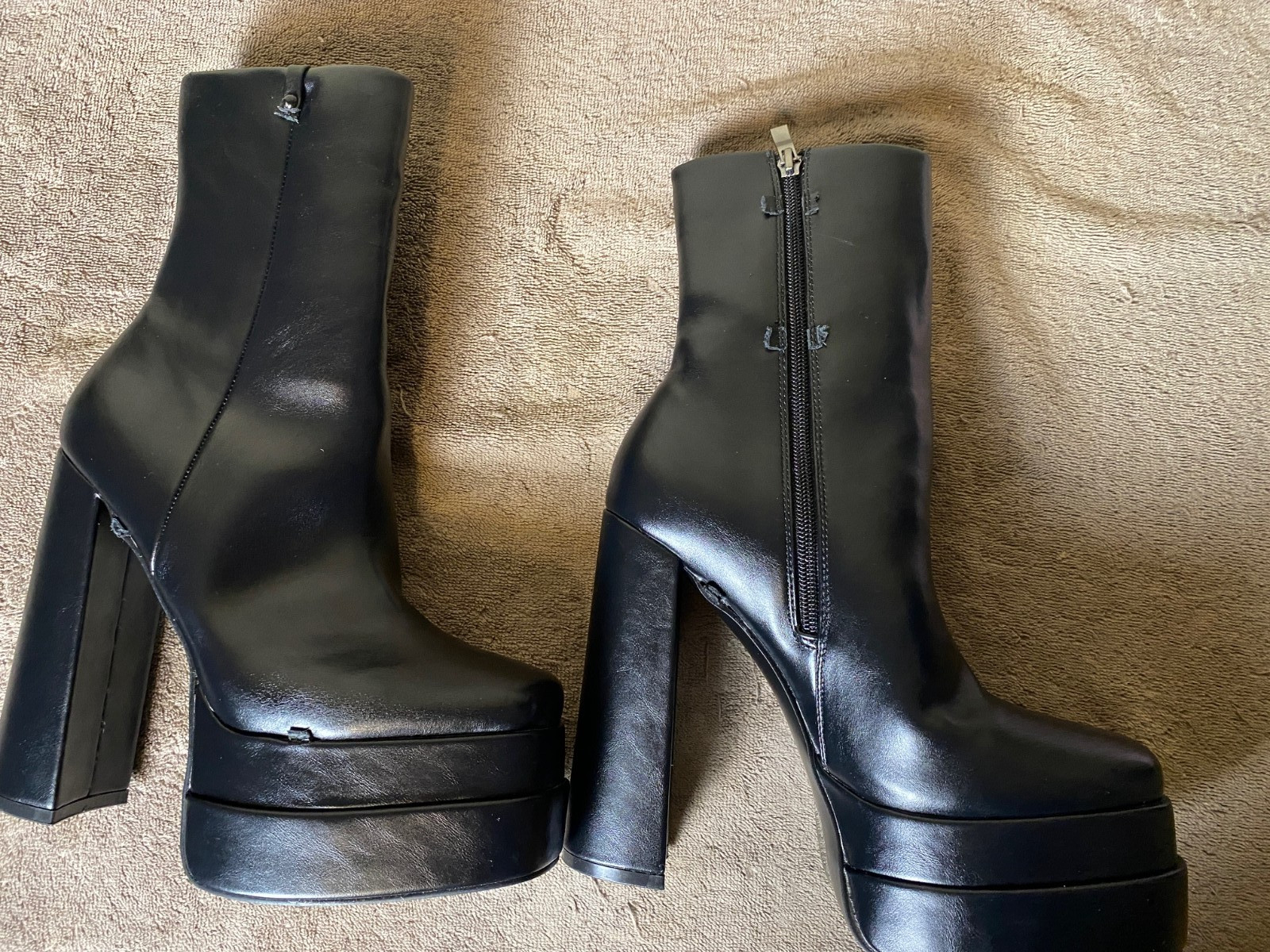 KILLSTAR Gloomed and Doomed boots Woman’s SZ 8 (No chains)