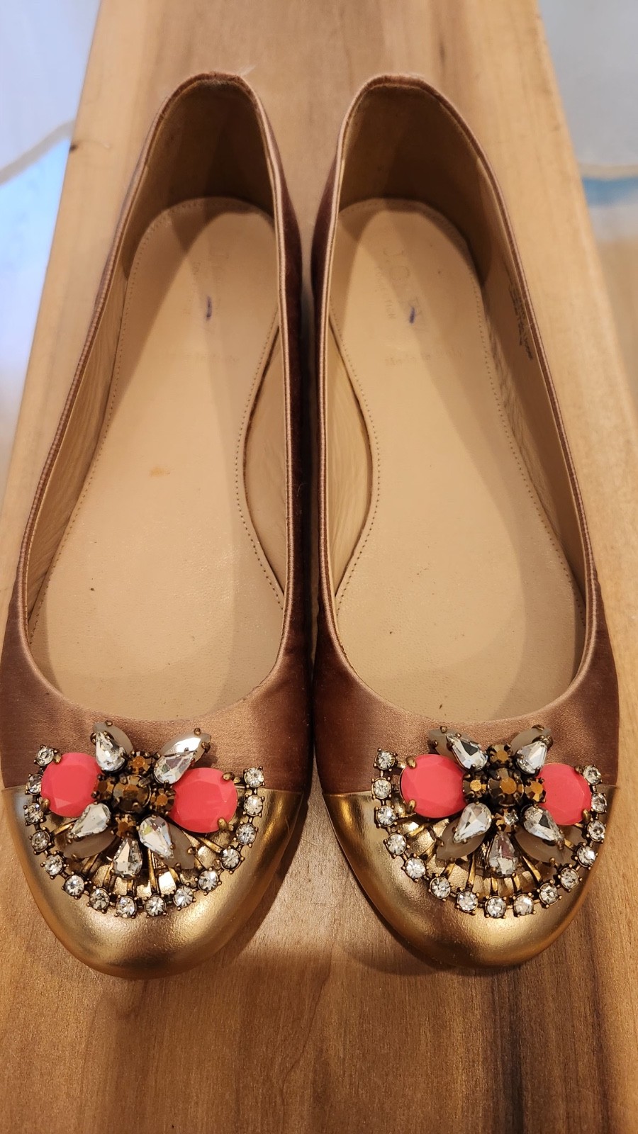 J. Crew Gold Rhinestone Brooch Embellished Silk Leather Ballet Flats Size 8 M