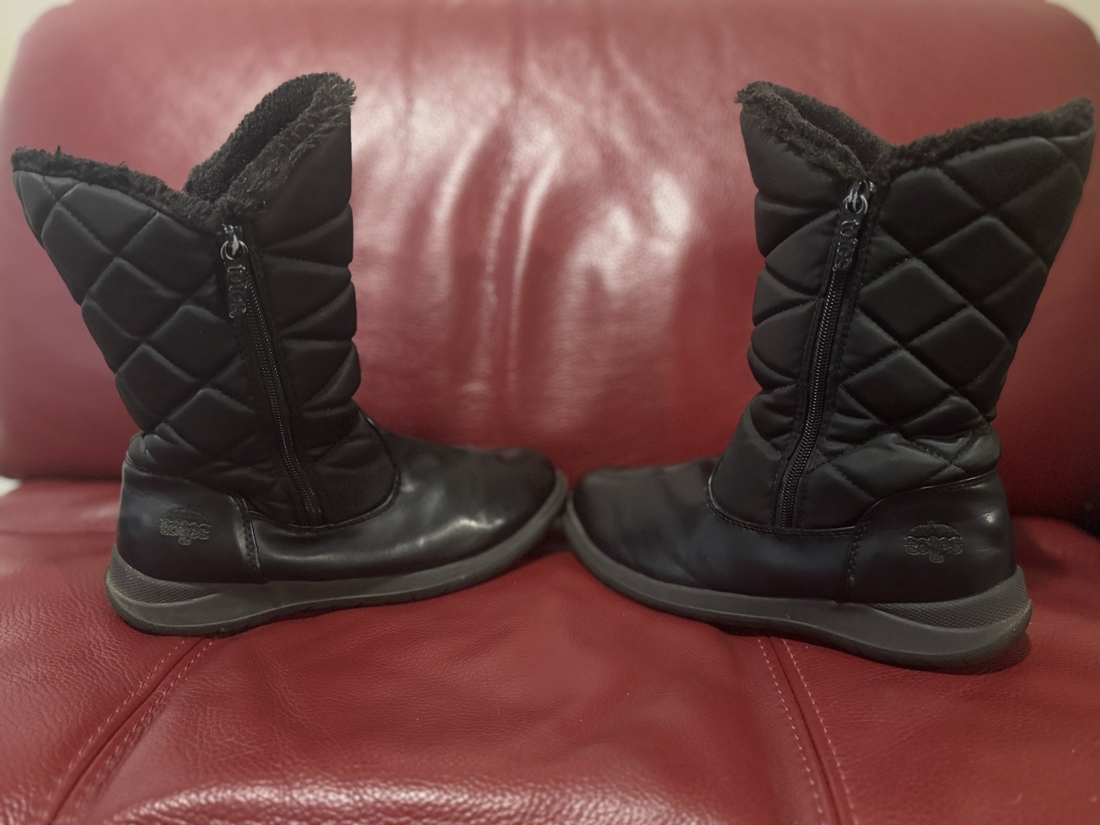 Totes Women’s Black Mid-Calf Boots Size 8.5 Side Zip Faux Fur Lined