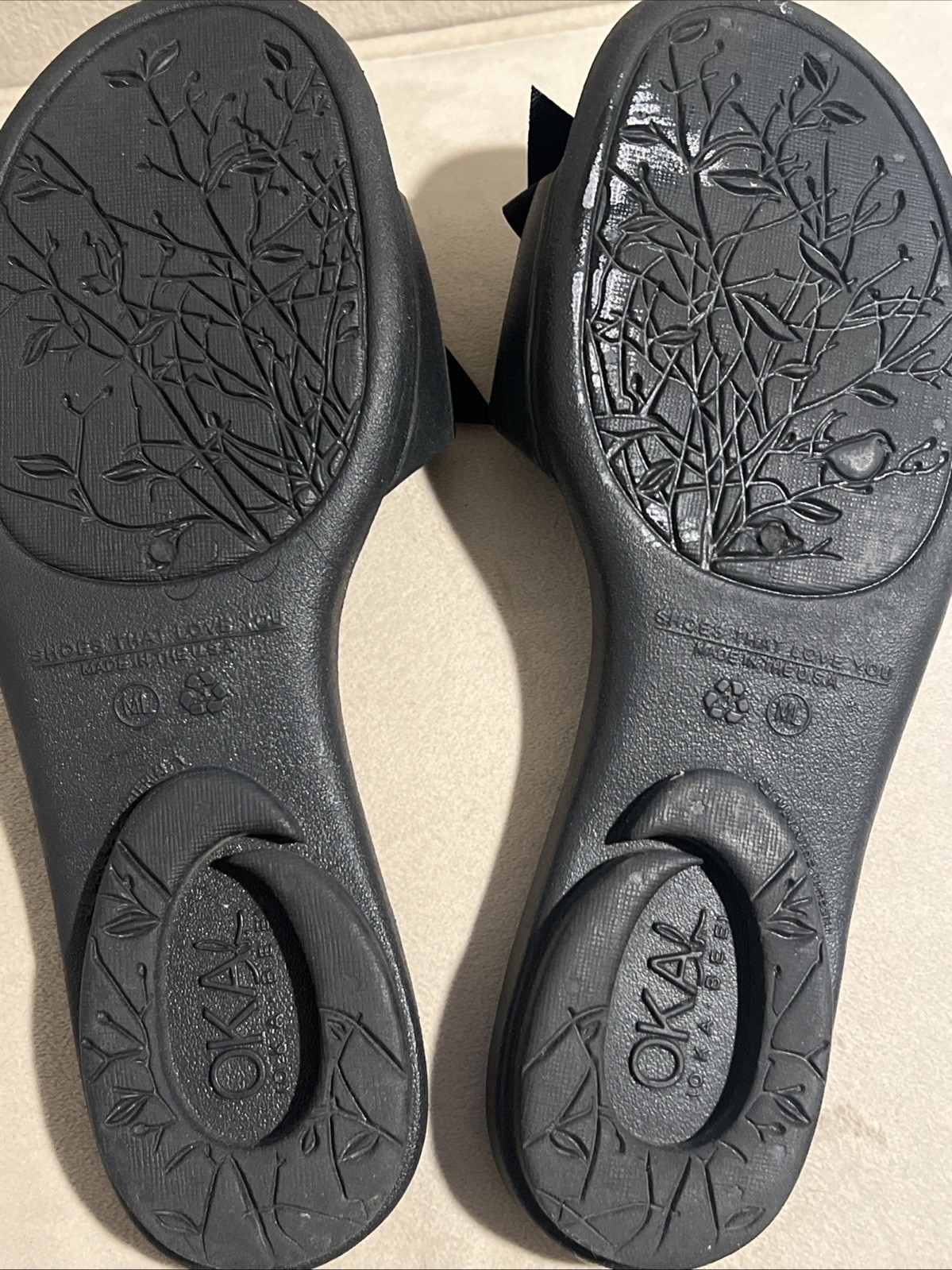 Oka-B Black Slip On Sandals with Bow Detail Women’s Sz M/L 8.5-9 Casual Comfort