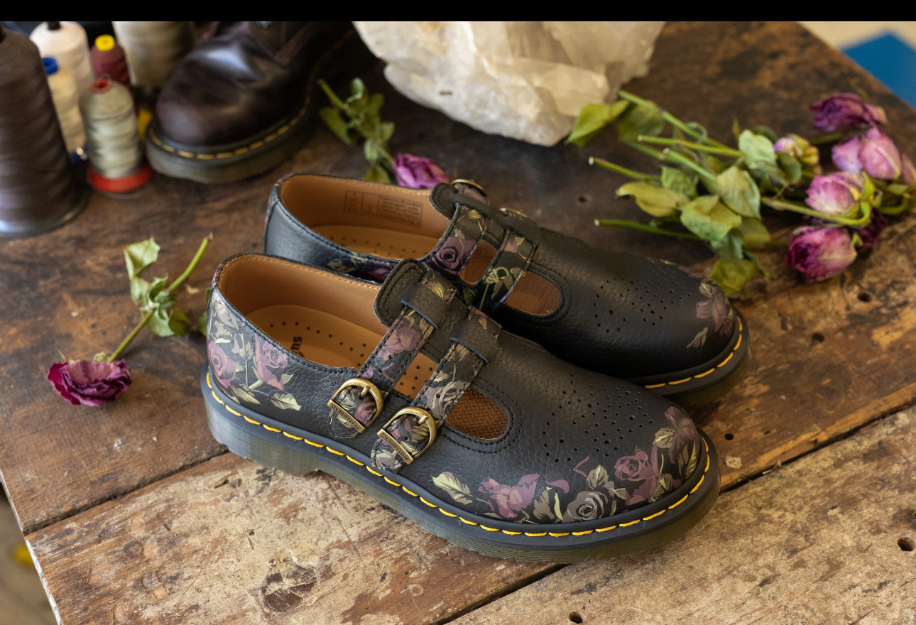 DR. MARTENS 8065 DECAYED ROSES NAPPA MARY JANE SHOES MSRP$190 CUTE & CHIC