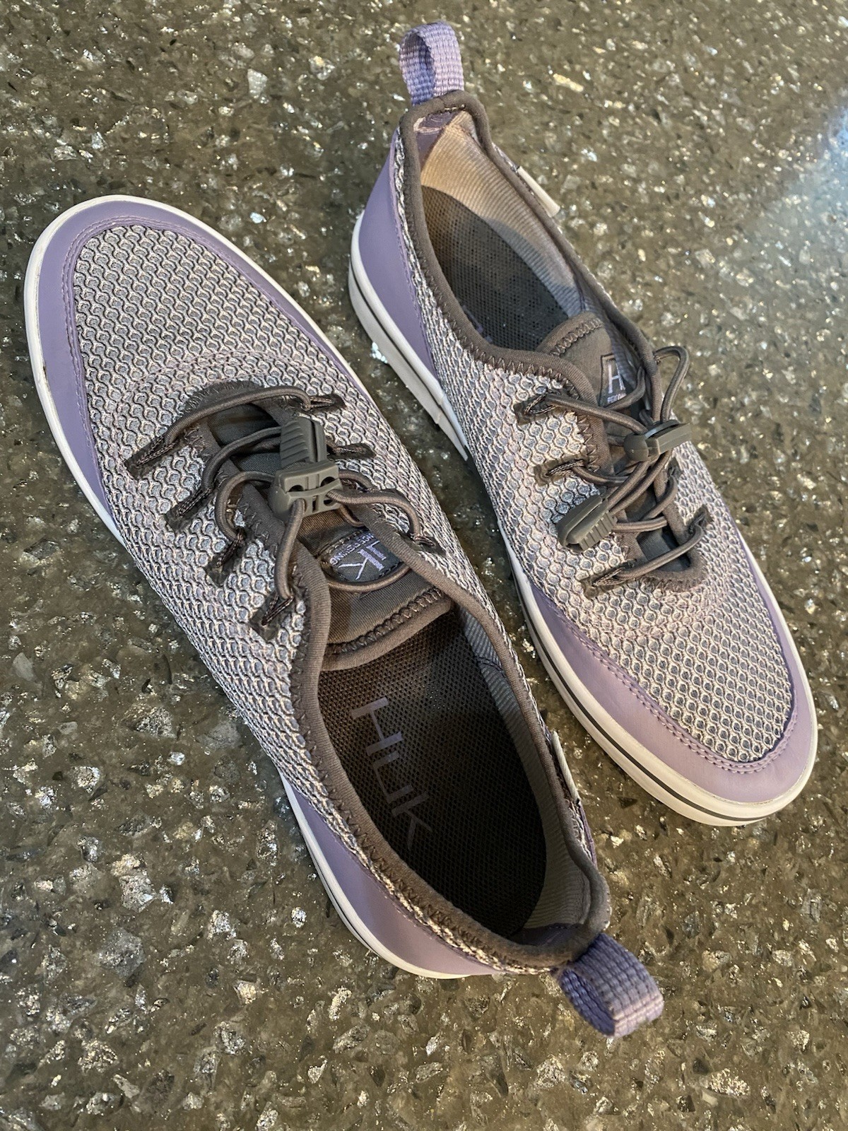 Huk Women’s Size 8 Mania Fishing Shoes Lilac Charcoal