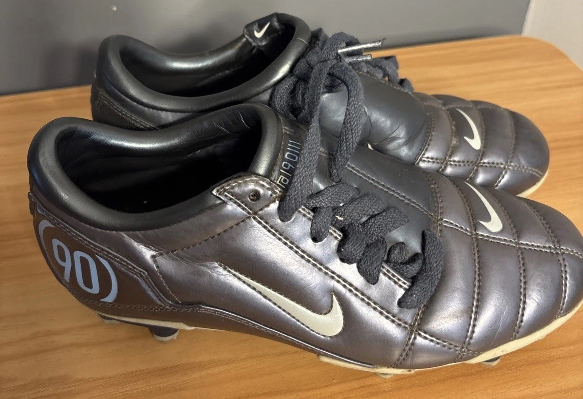 NIKE TOTAL 90 III 3FG NAVY SOCCER CLEATS SHOES VINTAGE WOMEN’S US 6.5