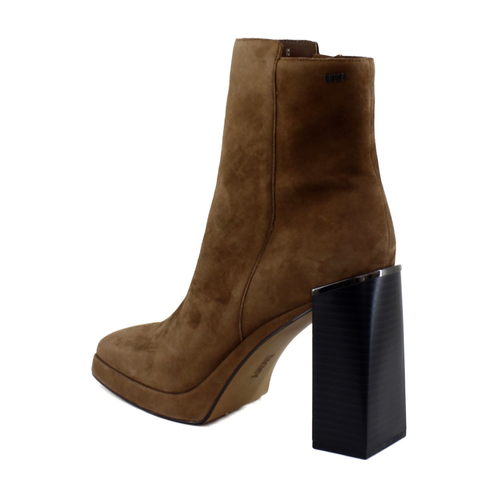 DKNY Felice Women’s Boots Roasted Pecan Size 8.5 M