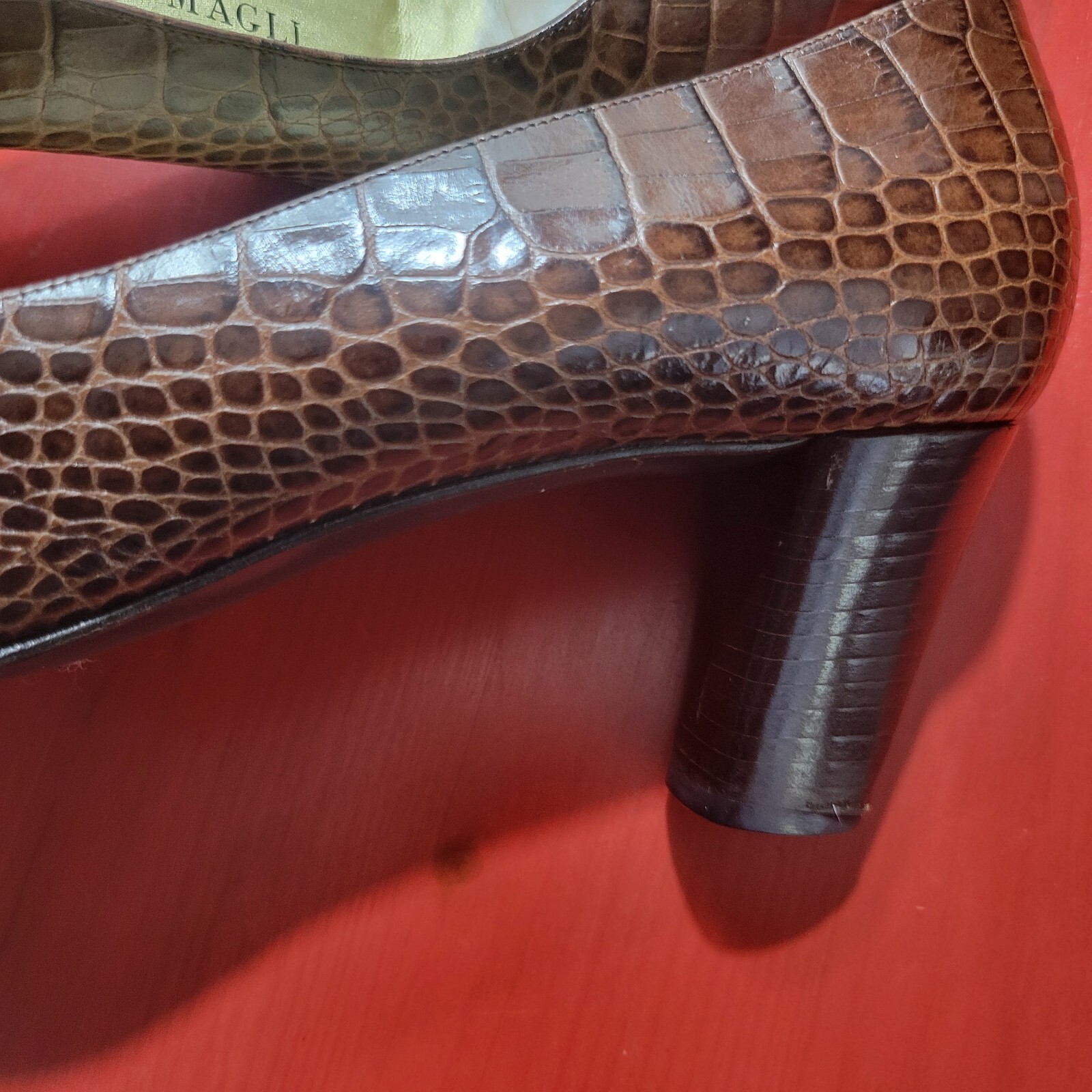 Vintage Bruno Magli Women Pumps Brown Embossed Reptile Print 2.5 In Heel Sz 8.5B