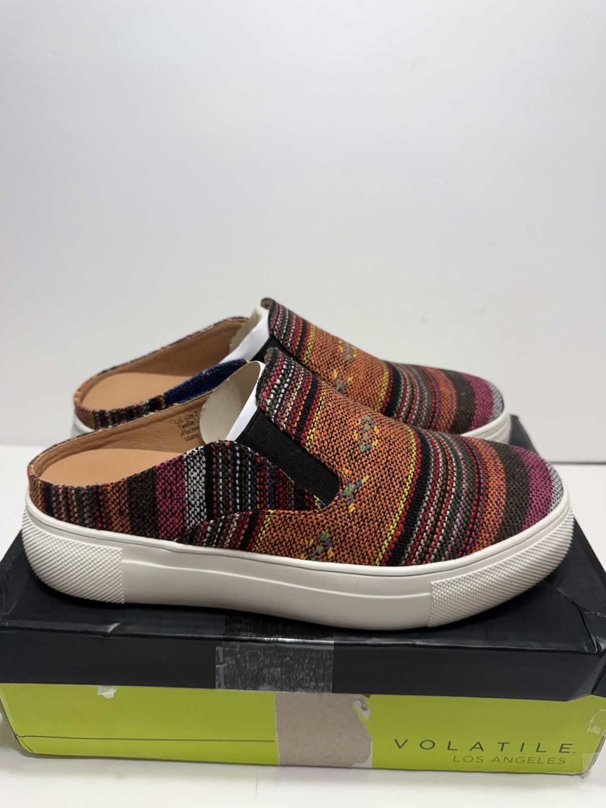 Very Volatile Embroidered Boho Striped Slip On Platform Sneakers Women’s Sz 7