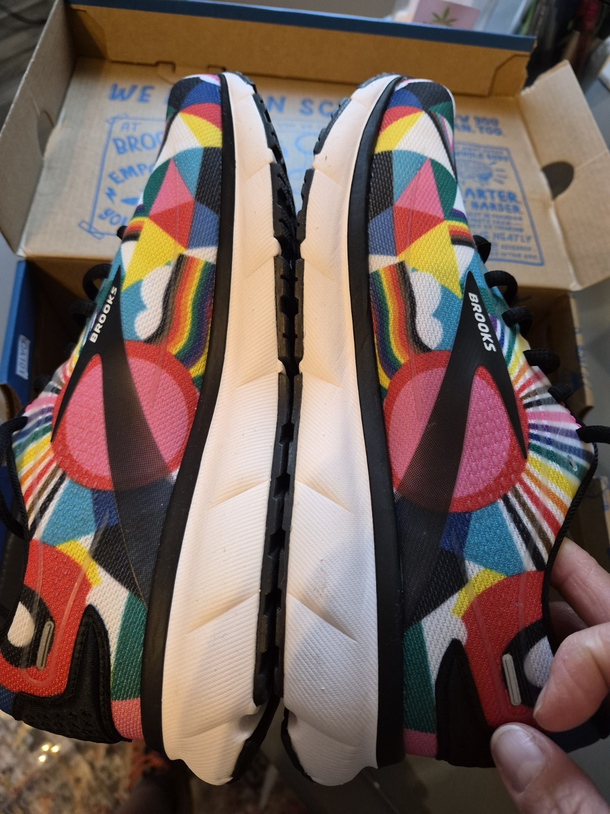 Brooks Trace 2 Women’s 8.5 – PRIDE Lisa Congdon sneakers. New In Box!