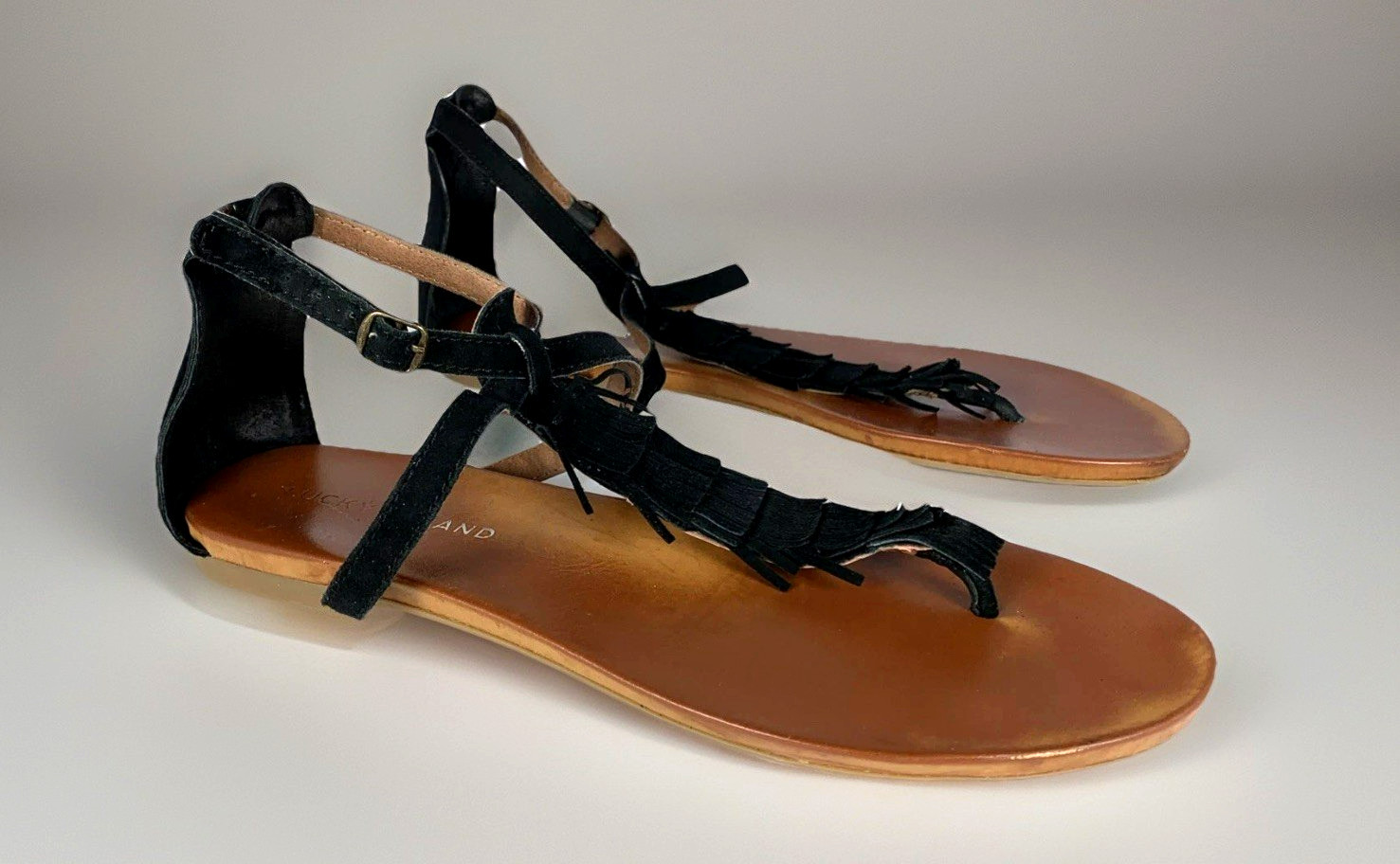Lucky Brand Women Wekka Boho Fringe Sandals Black Suede Ankle TStrap Thong,9 EUC