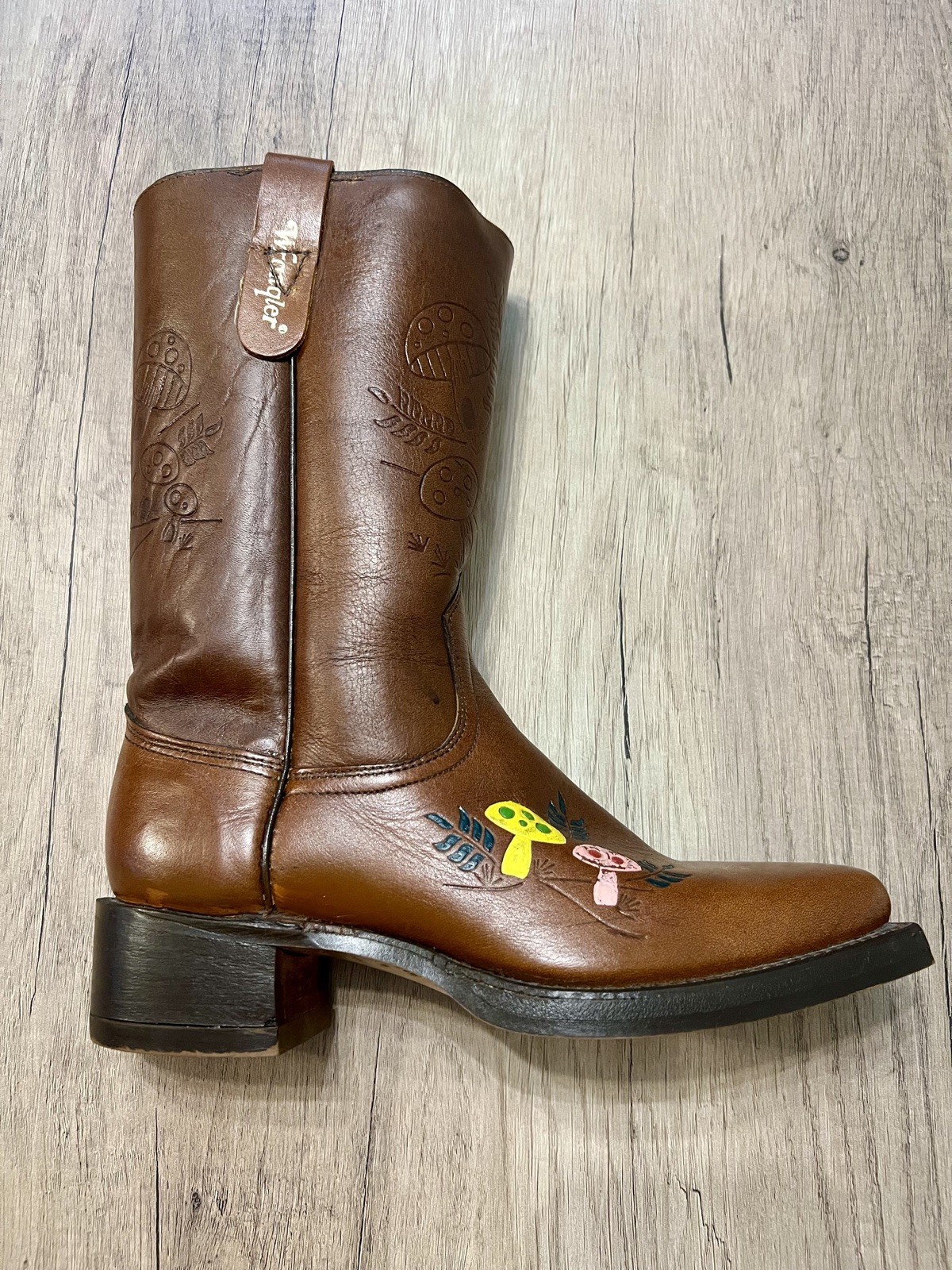 Wrangler Vintage Mushroom Campus Boots Women’s 8 RARE Gold Lettering USA 🍄