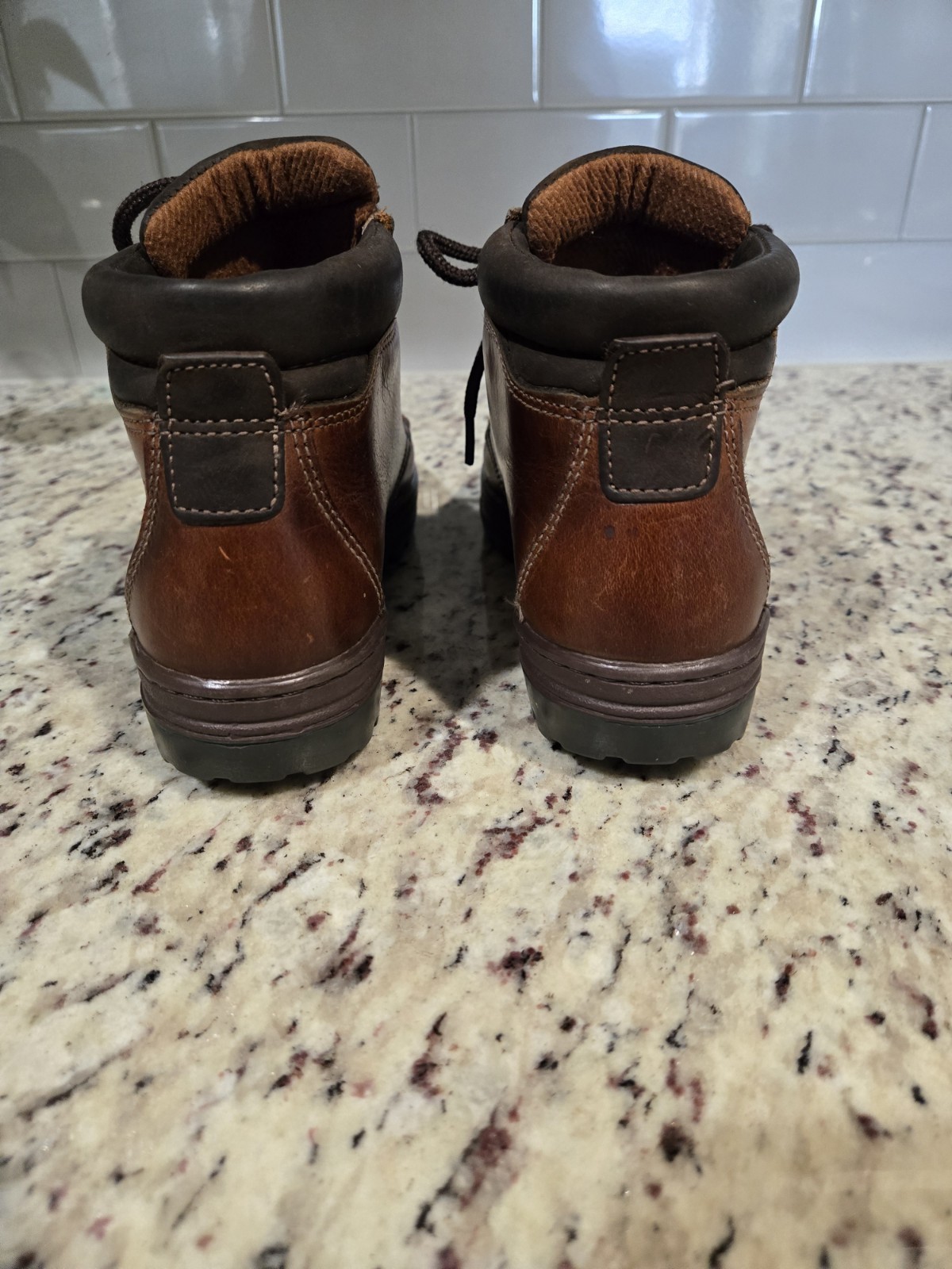 Vintage 90s Timberland 69369 Brown Leather Hiking Boots Women’s Size 6 M – Mint