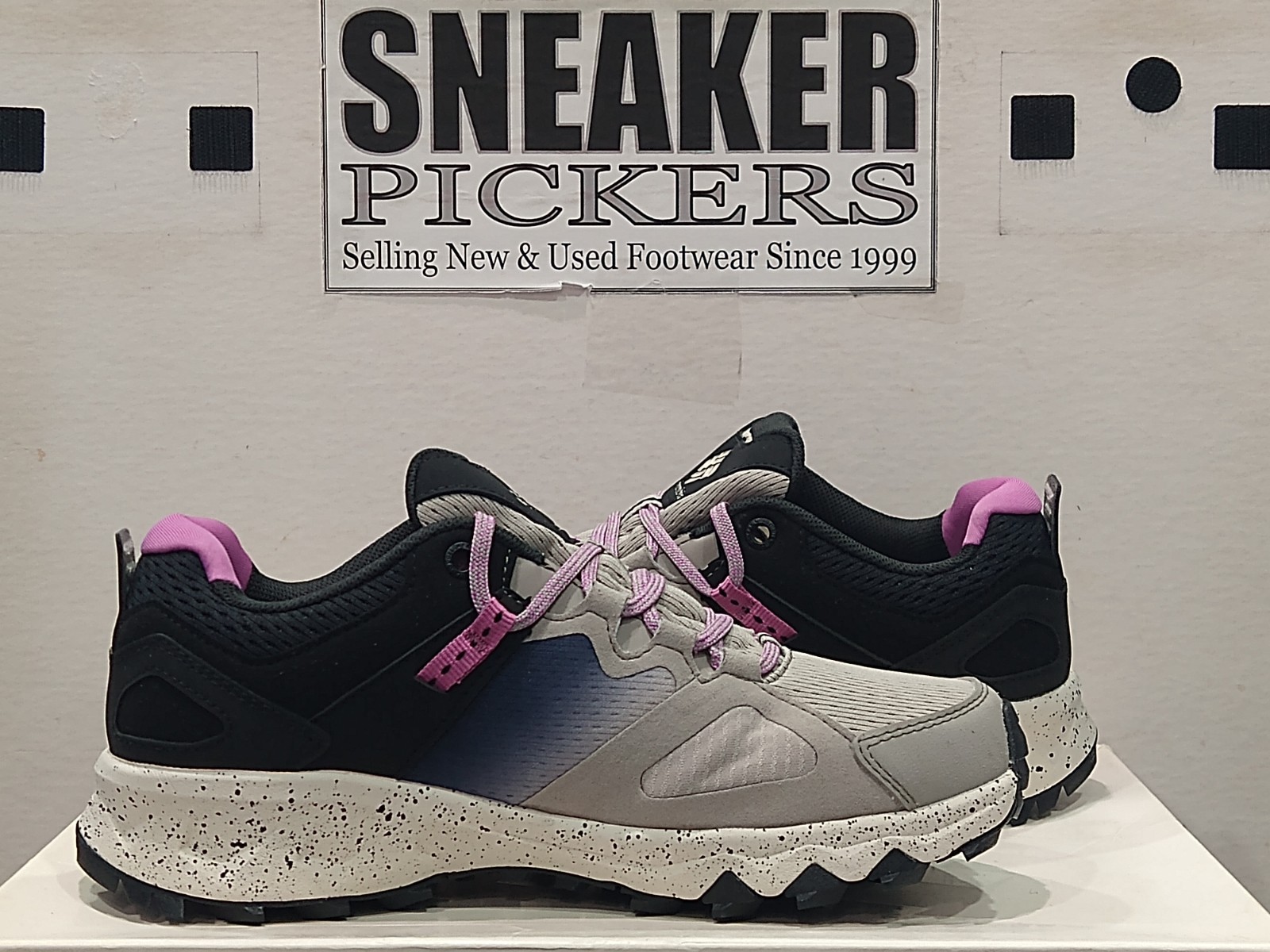 Columbia Women’s Peakfreak Hera OutDry WaterProof Shoes – Size: 6 – BL7706 027
