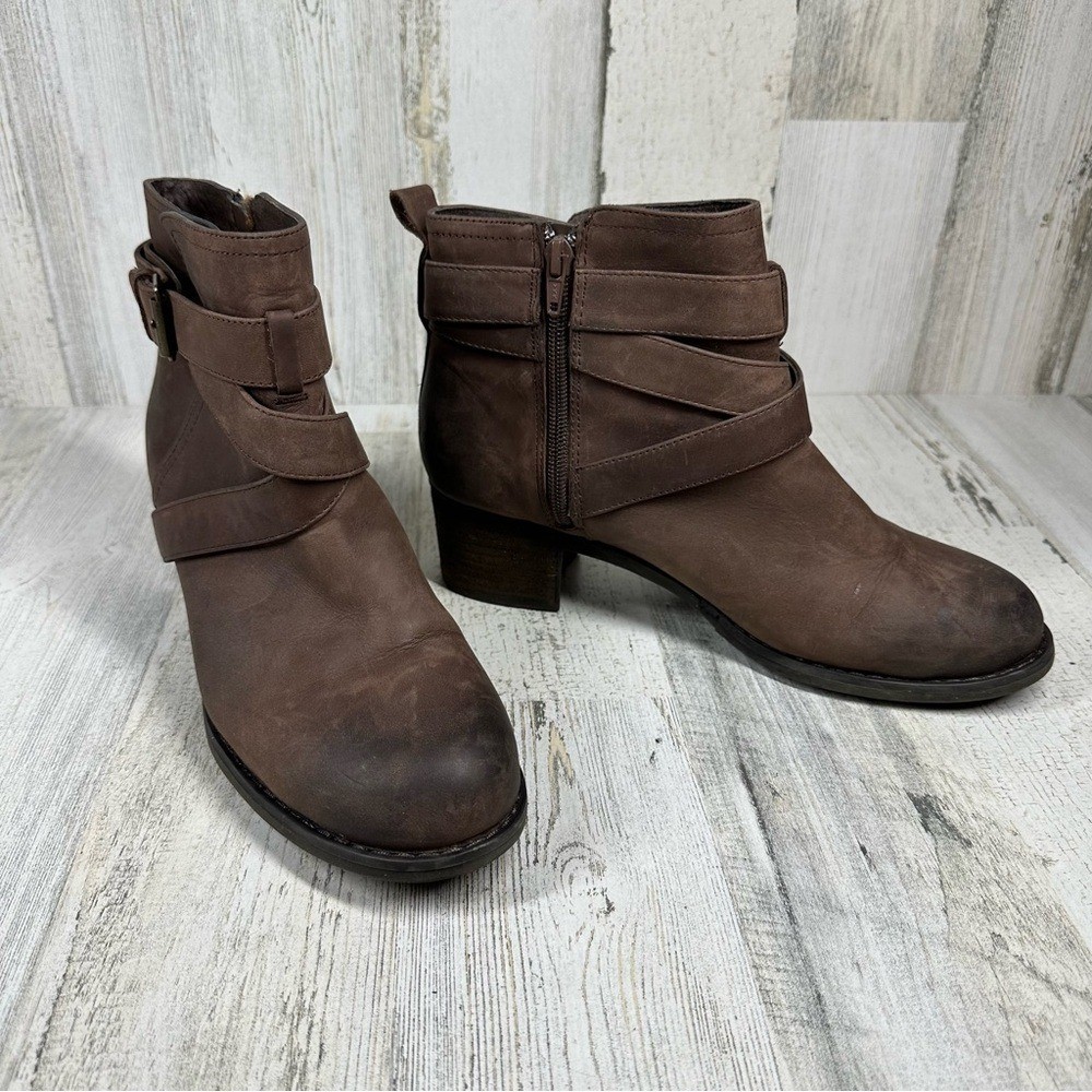 Tara M. Brown Leather Ankle Boots Women’s 8 with Straps Buckle Detail