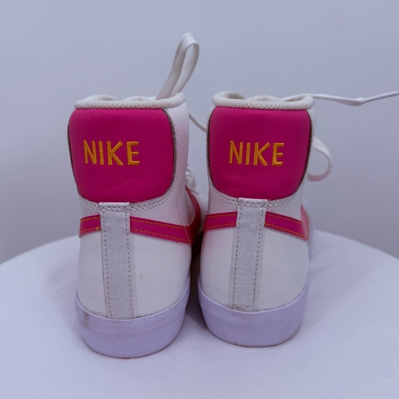 Nike High Top Sneakers White Pink Swoosh Youth 6Y Women 7.5