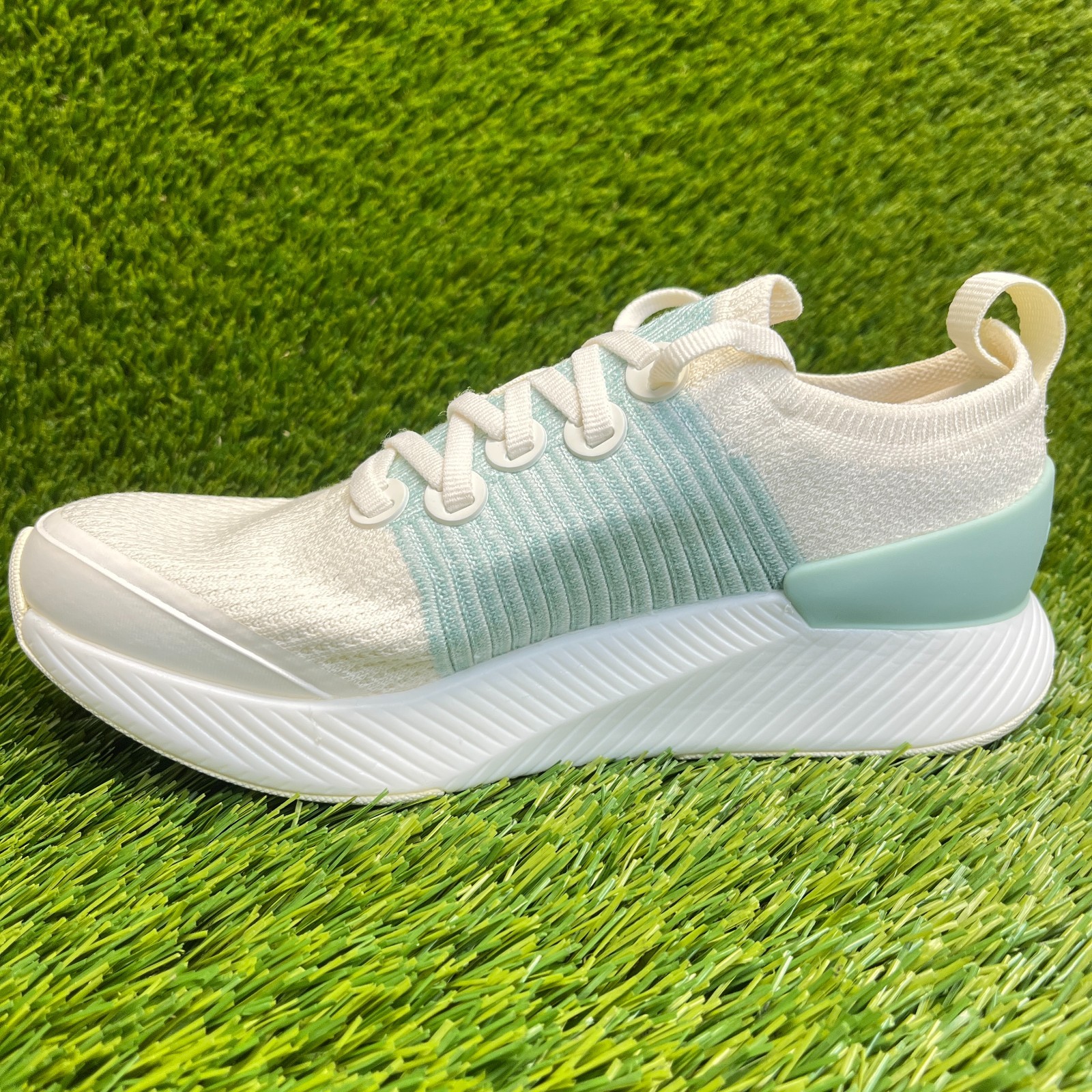 Allbirds Tree Glider Womens Size 5.5 Beige Blue Athletic Running Shoes Sneakers