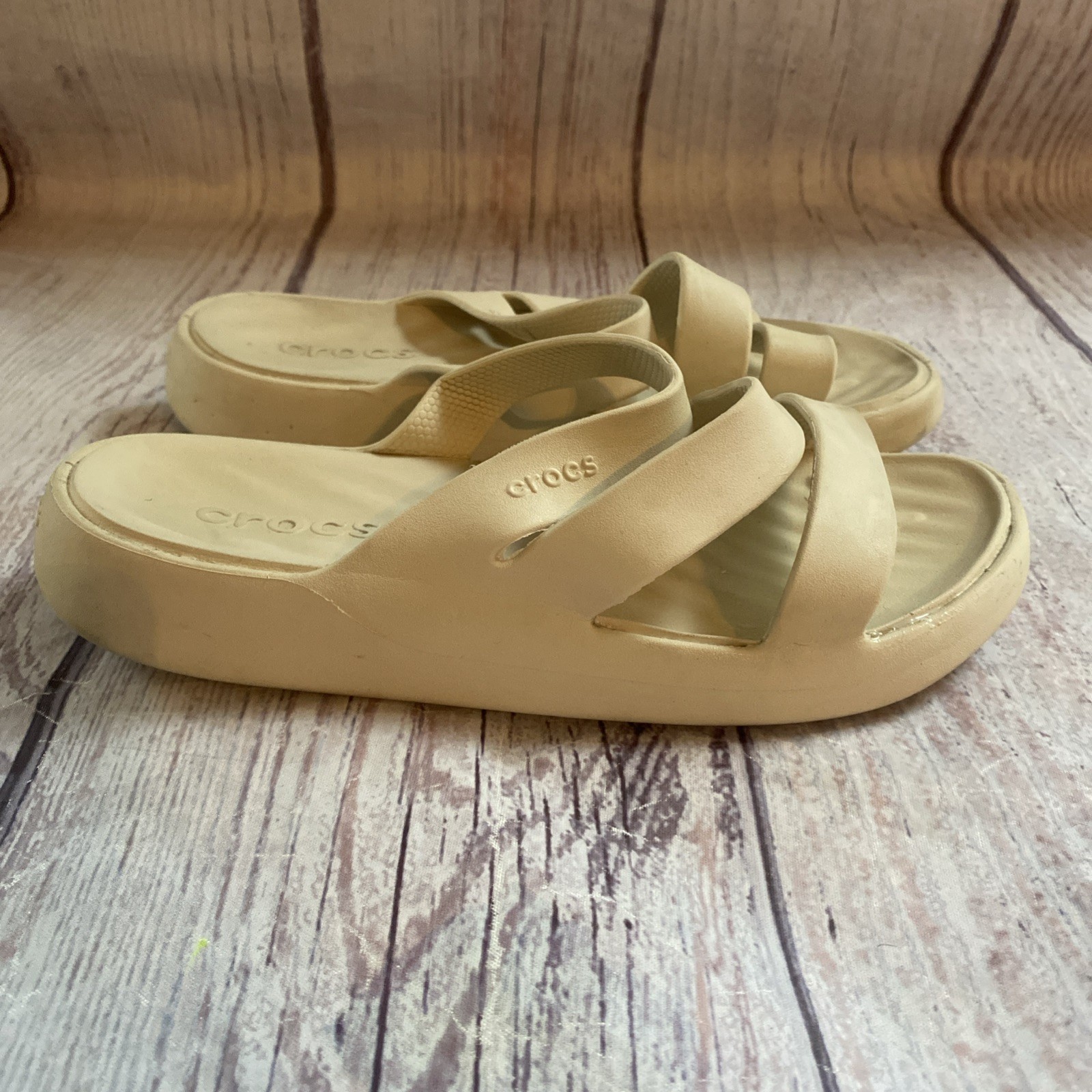 Crocs Womens Getaway Beige Strappy Slide Waterproof Comfort Platform Sz 6
