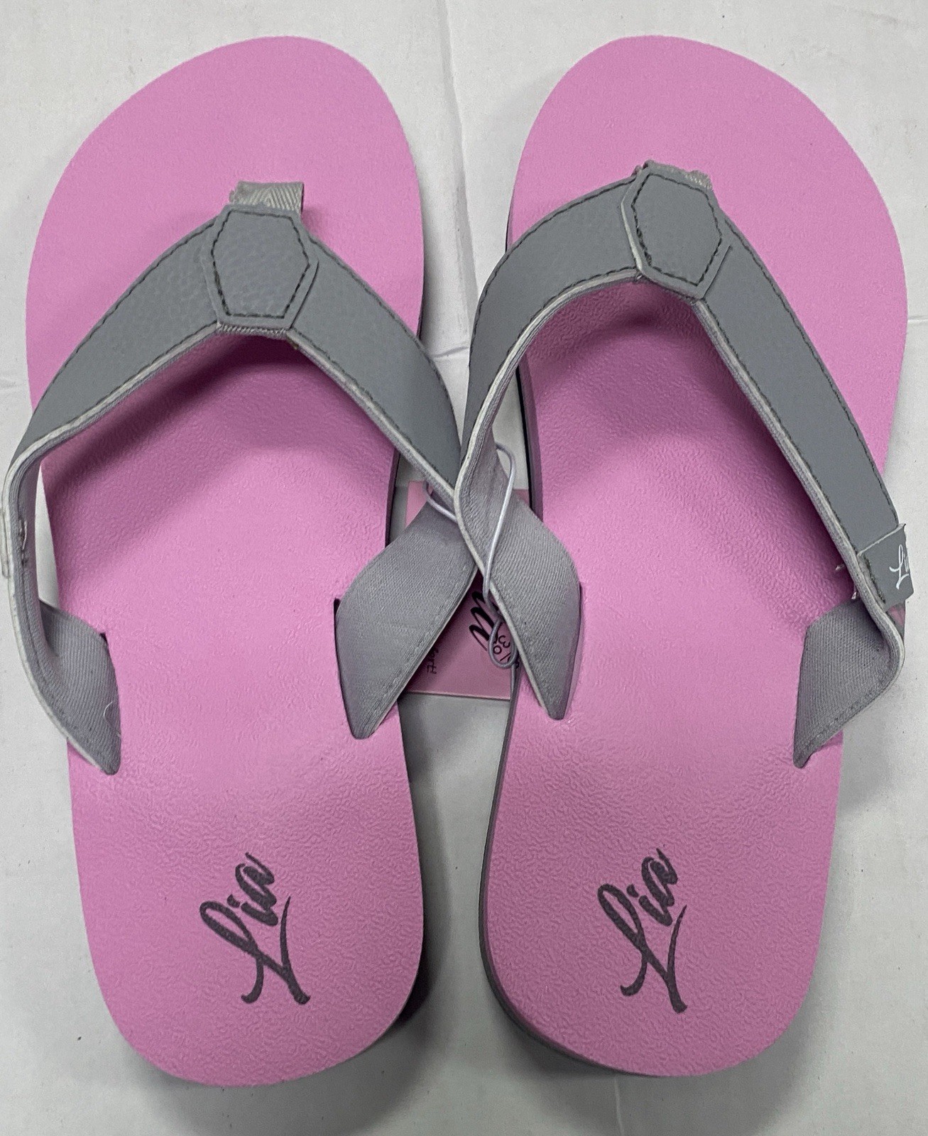 Lia Pink and Gray Women’s Sizes 6 7 8 9 10 11 Flip Flops Sandals