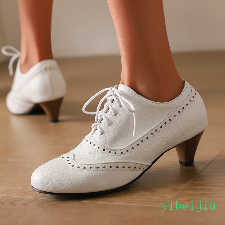 Spring Women’s Low Kitten Heel Wing Tip Lace Up Brogue Shoes Vintage Plus Size