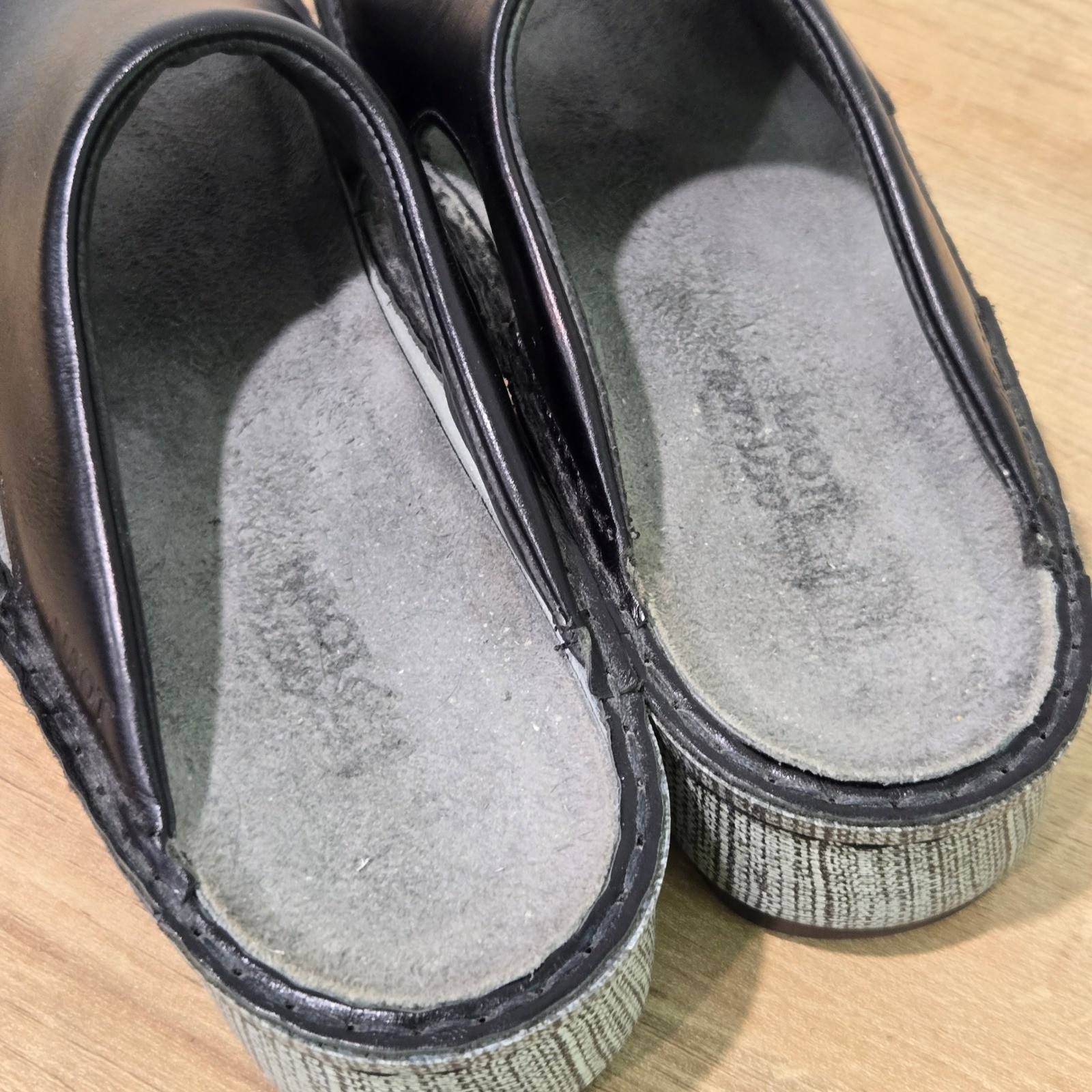 Naot Ardisia Slide Sandals Womens 41/10-10.5 Black Leather Comfort Shoes 234344