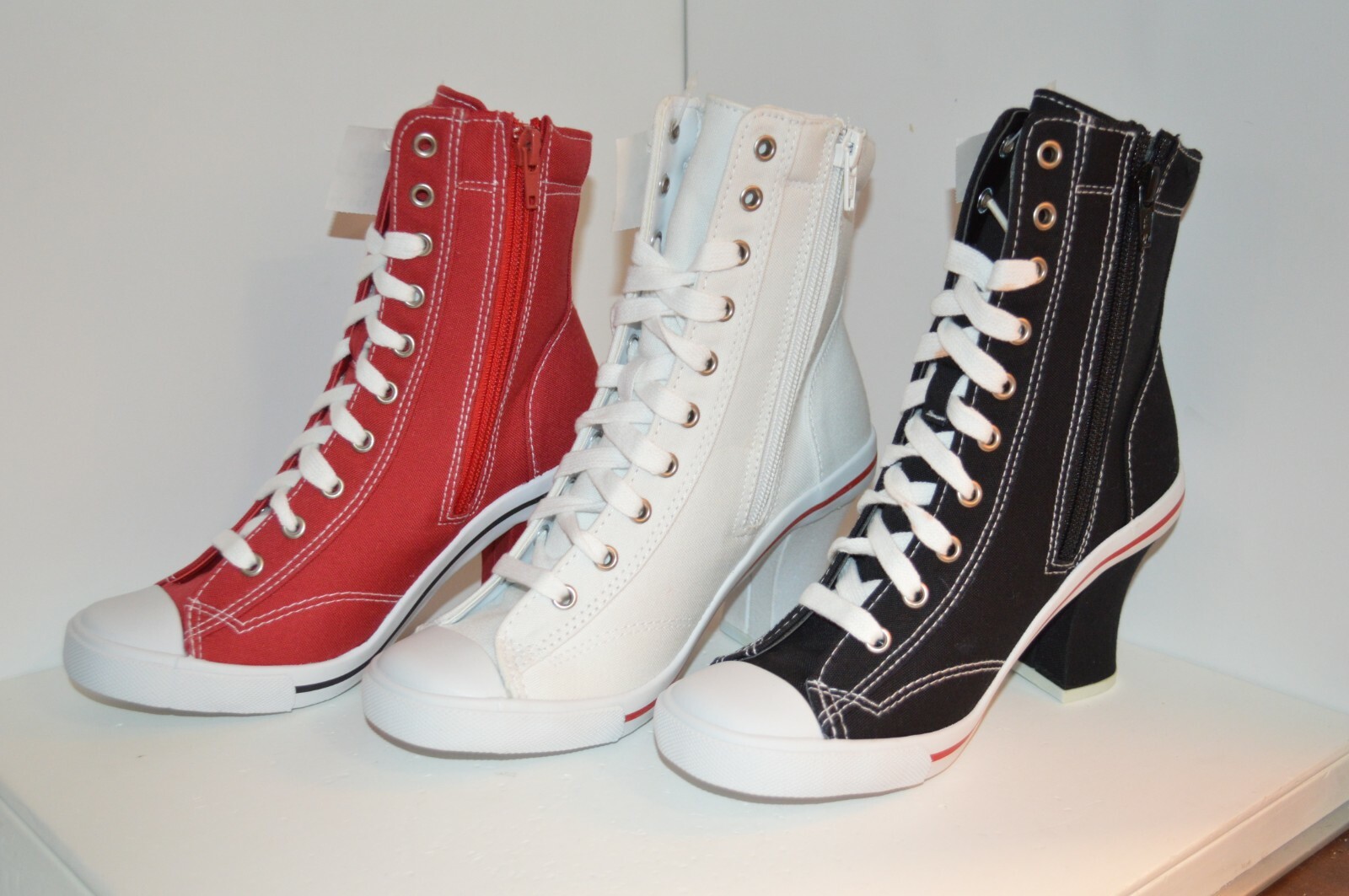 Predictions High HEEL SNEAKERS Black WHITE Red Lace Up ZIPPER Stripe SHOES 5 5.5