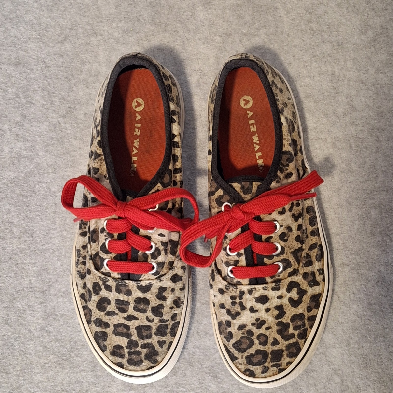 Airwalk Womens Canvas Low Top Shoes in Cheetah/Leopard Print Red Laces Size 6