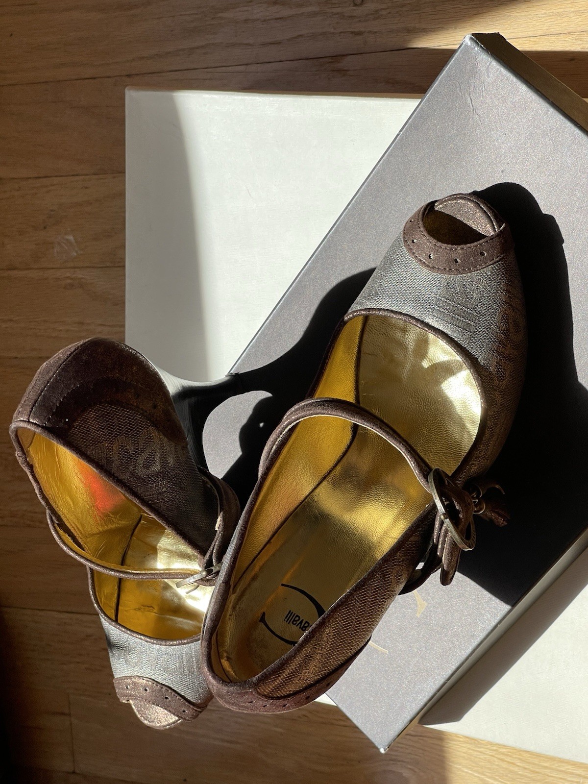 Just Cavalli Gold, Bronze Tassel Buckle Heel Pumps Women Shoes Sz8 Made in Italy