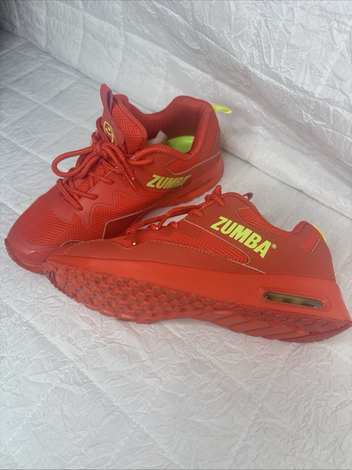 Zumba Air Cushion Dance Fitness Sneakers Orange Neon Lace Up Women’s Size 6.5