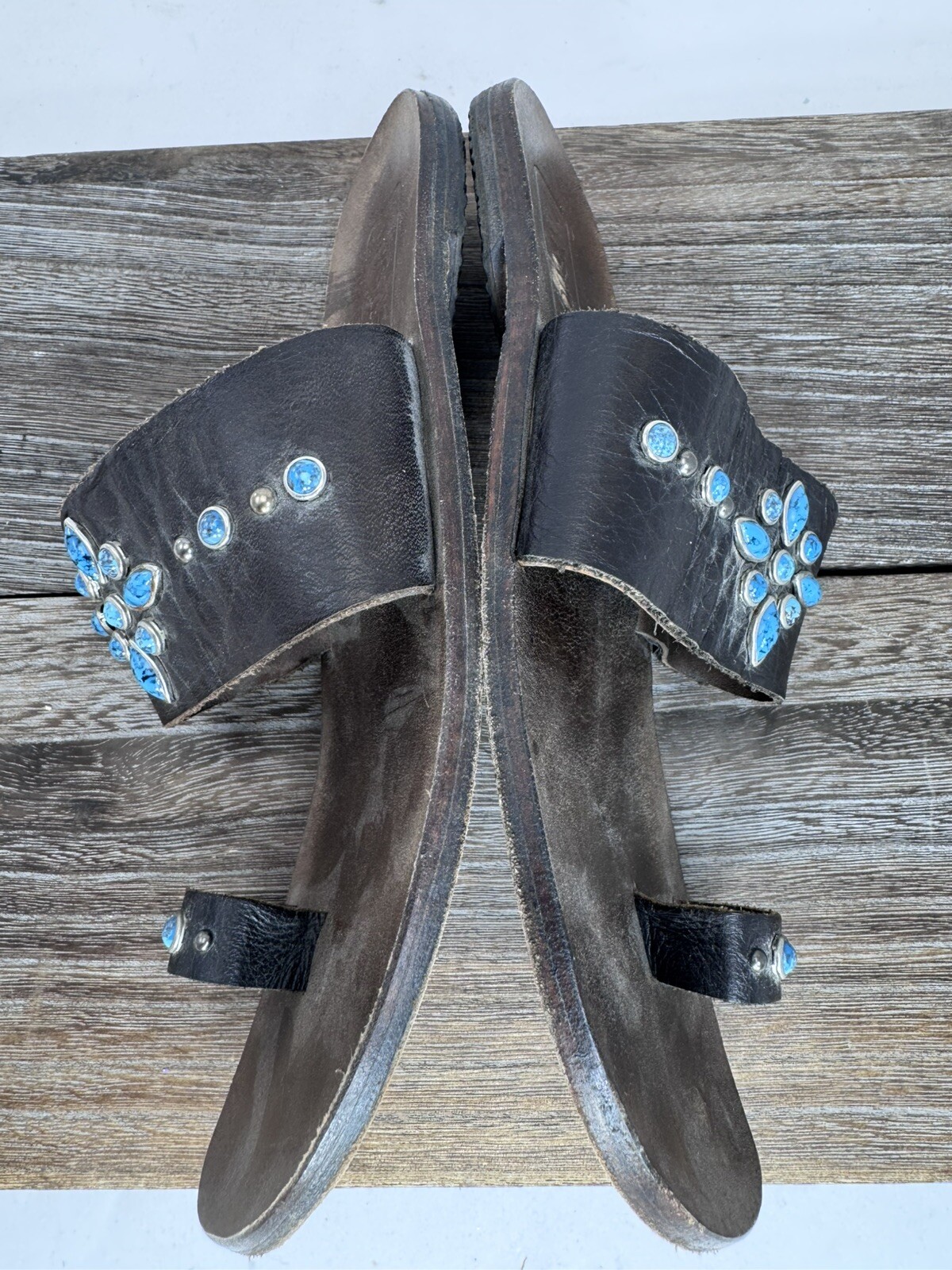 Mystique Turquoise Beaded Leather Wooden Style Slip On Sandals Toe Loop Sz 6