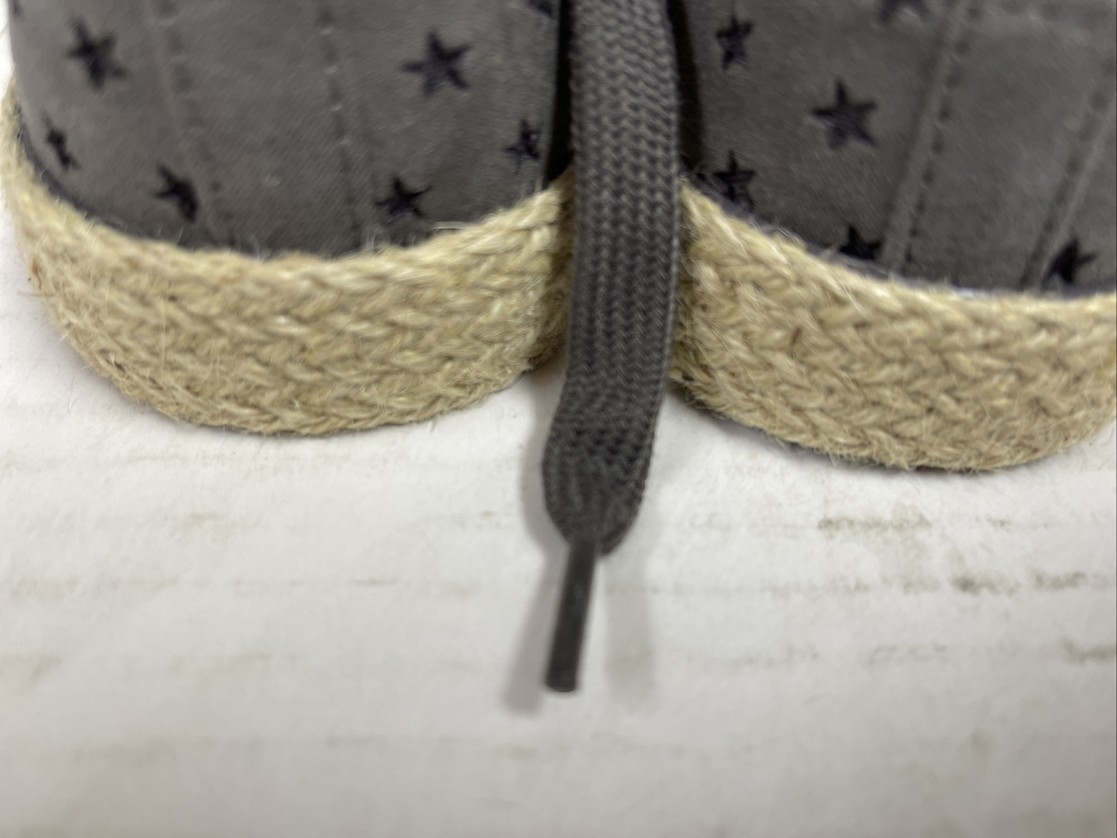 Universal Threads Womens Size 7 Gray Jena Espadrille Star Cut-Outs Sneakers