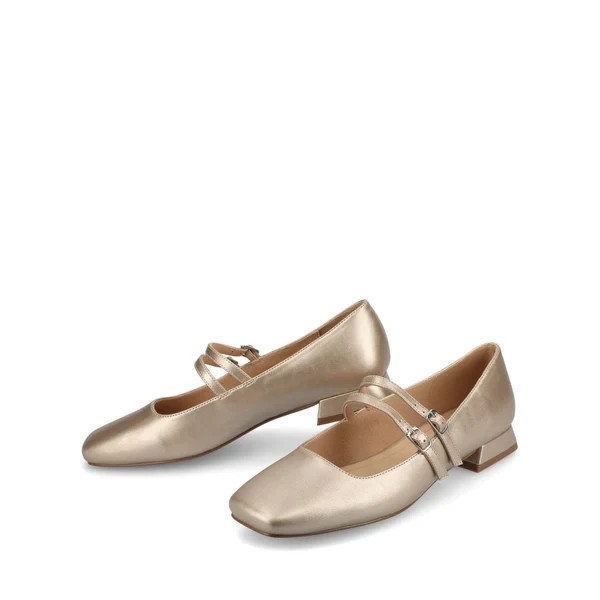 Journee Gredah Women Champagne Square Toe Flats Size 9.5M New Box