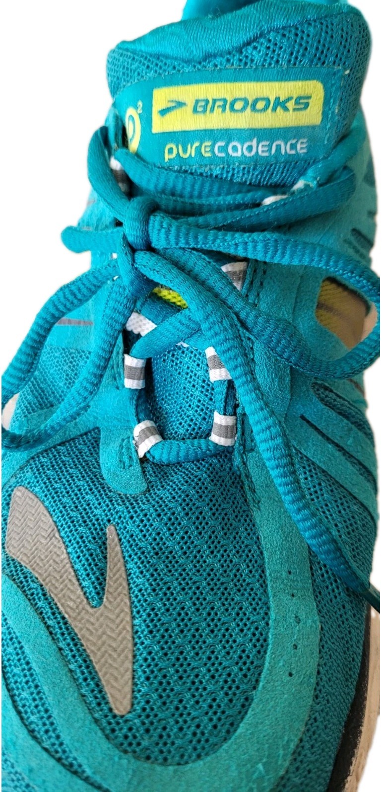 Brooks Pure Cadence 7 Teal and green Women’s Running sneakers. Size 7.5