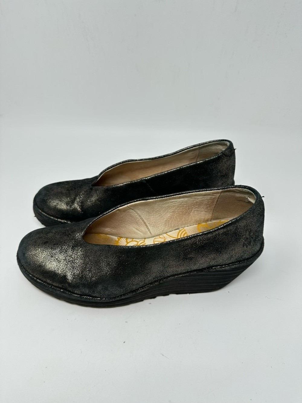 FLY London Women’s Yaz Wedge Pump US 10-10.5 EU 41