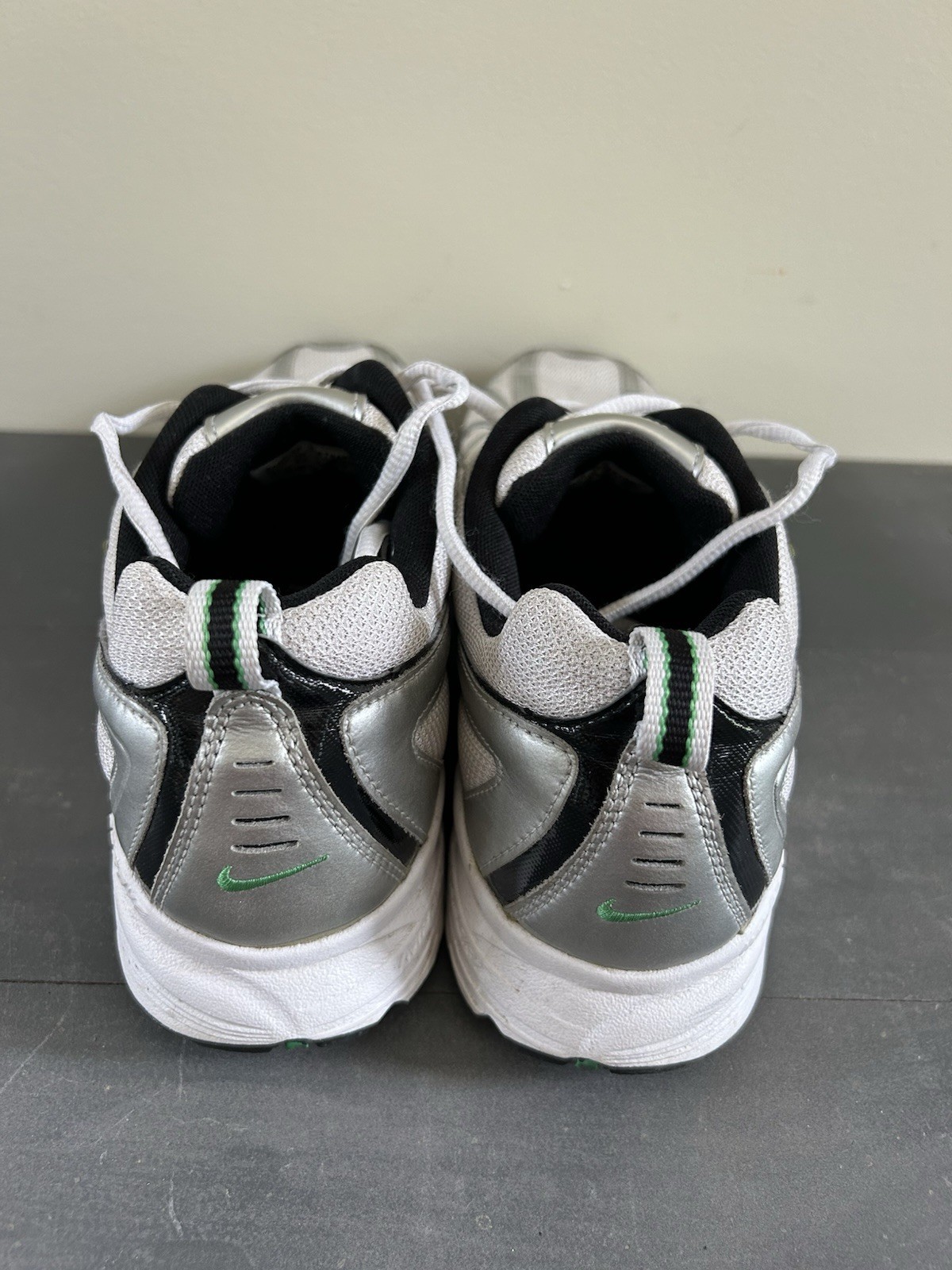 Nike Dart VI 2008 White/Green/Black/Silver Sneakers Size 10.5 Men’s