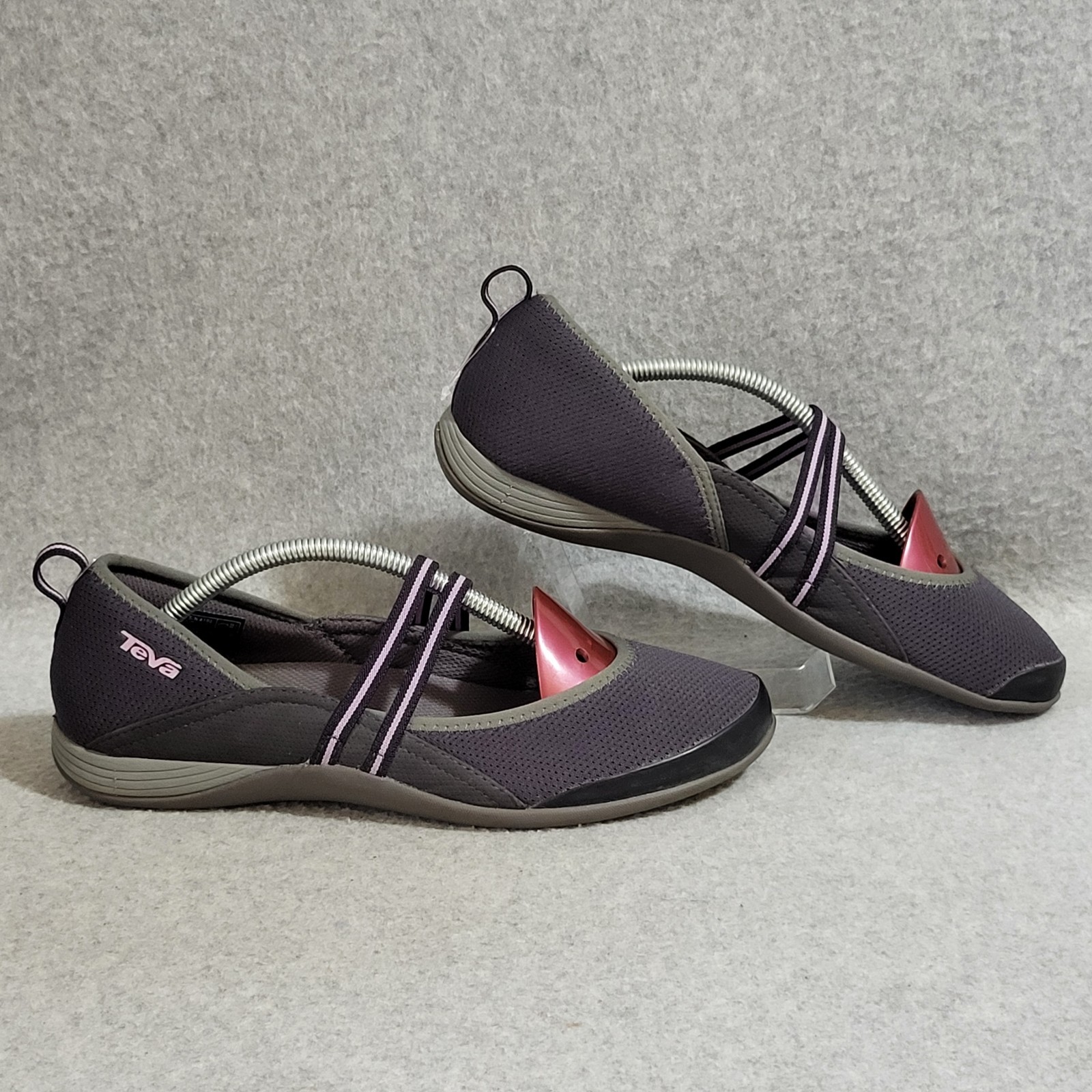 Teva Mary Jane Flats Shoes Women’s 8.5 M Grey Lavender Mesh Strappy Water Sports