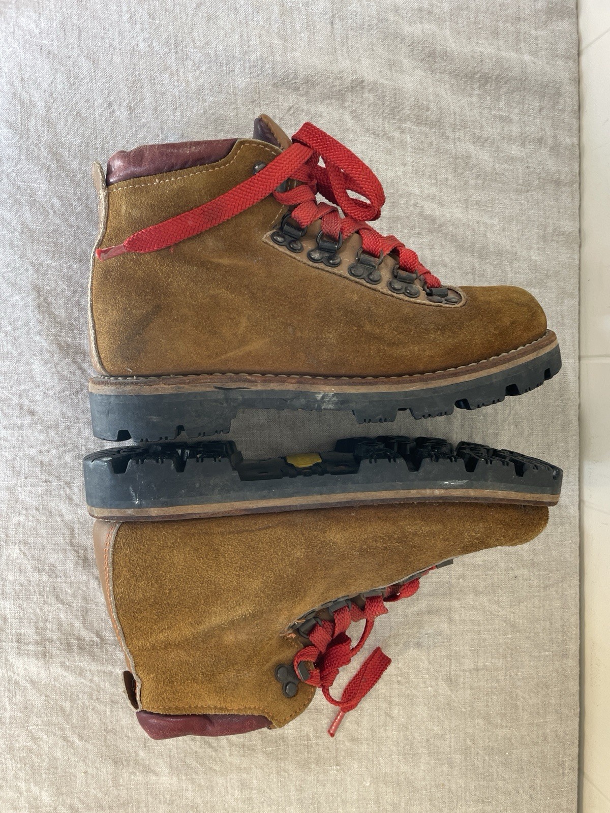VTG 70s 80s Logmaster Kinrey Womens Boots 7.5 Mountaineering Hiking leather red