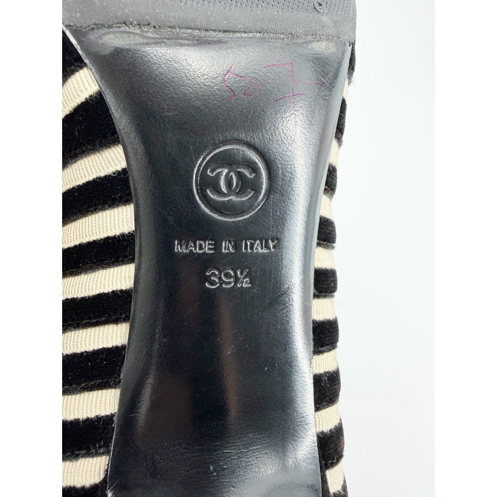 Chanel Pumps Striped Velvet Cap Toe Interlocking CC Logo Black White 39.5 9.5